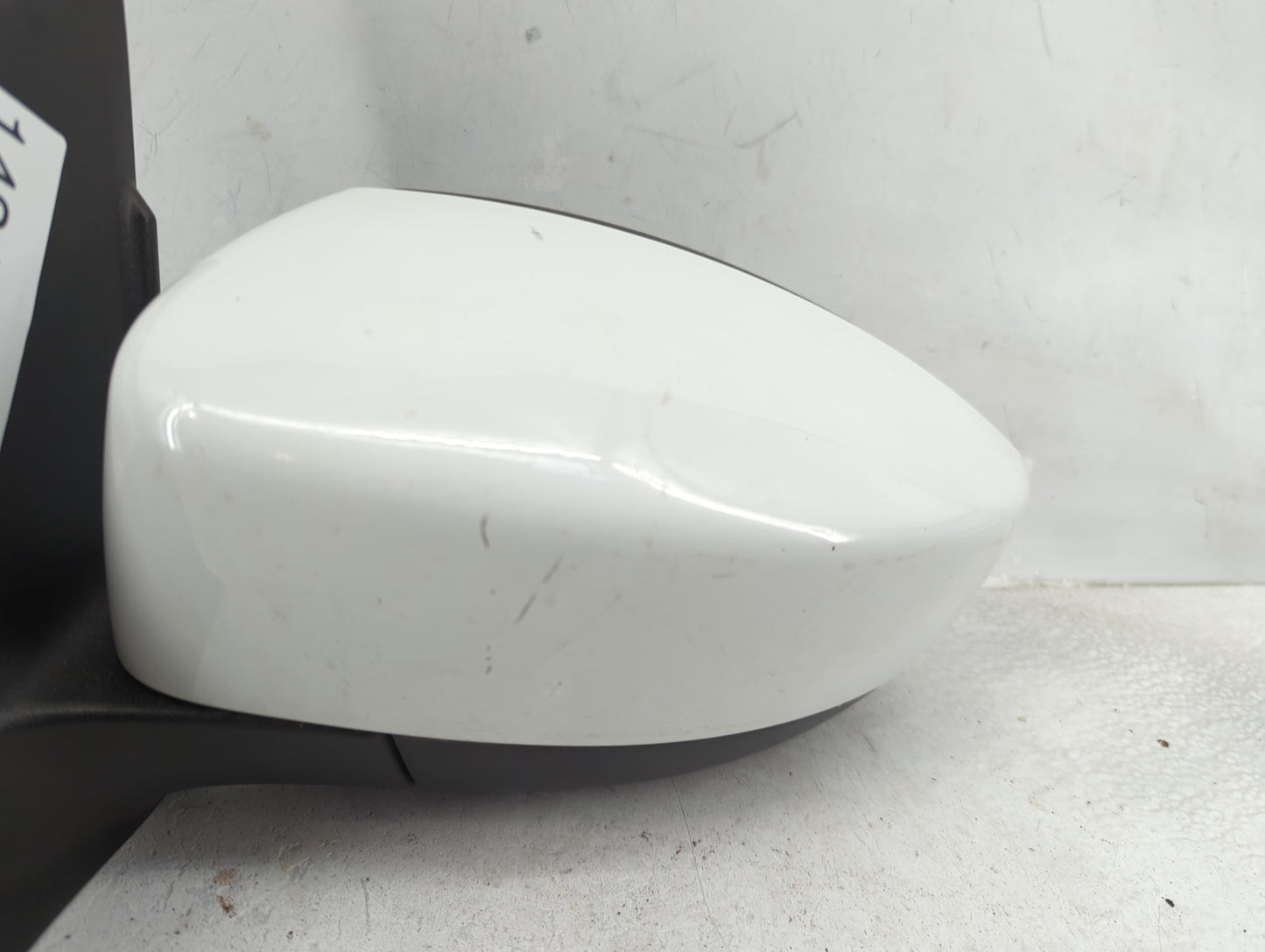 2013-2016 Ford Escape Driver Side View Mirror - Left Door Mirror OEM Used - Oemusedautoparts1.com