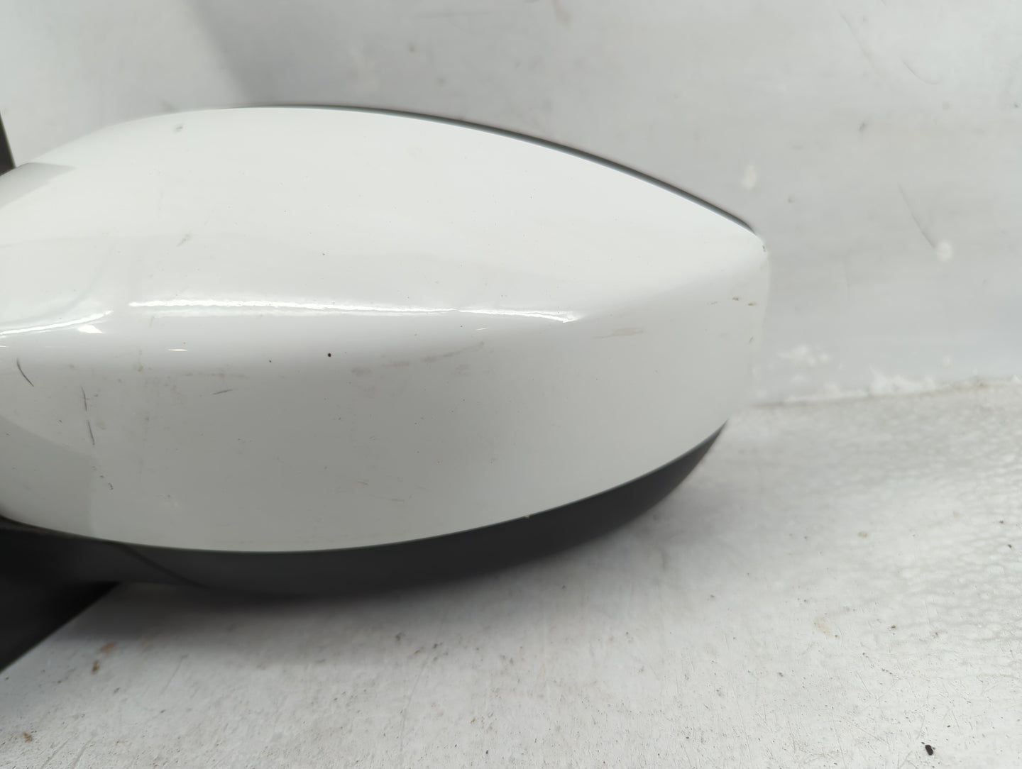 2013-2016 Ford Escape Driver Side View Mirror - Left Door Mirror OEM Used - Oemusedautoparts1.com