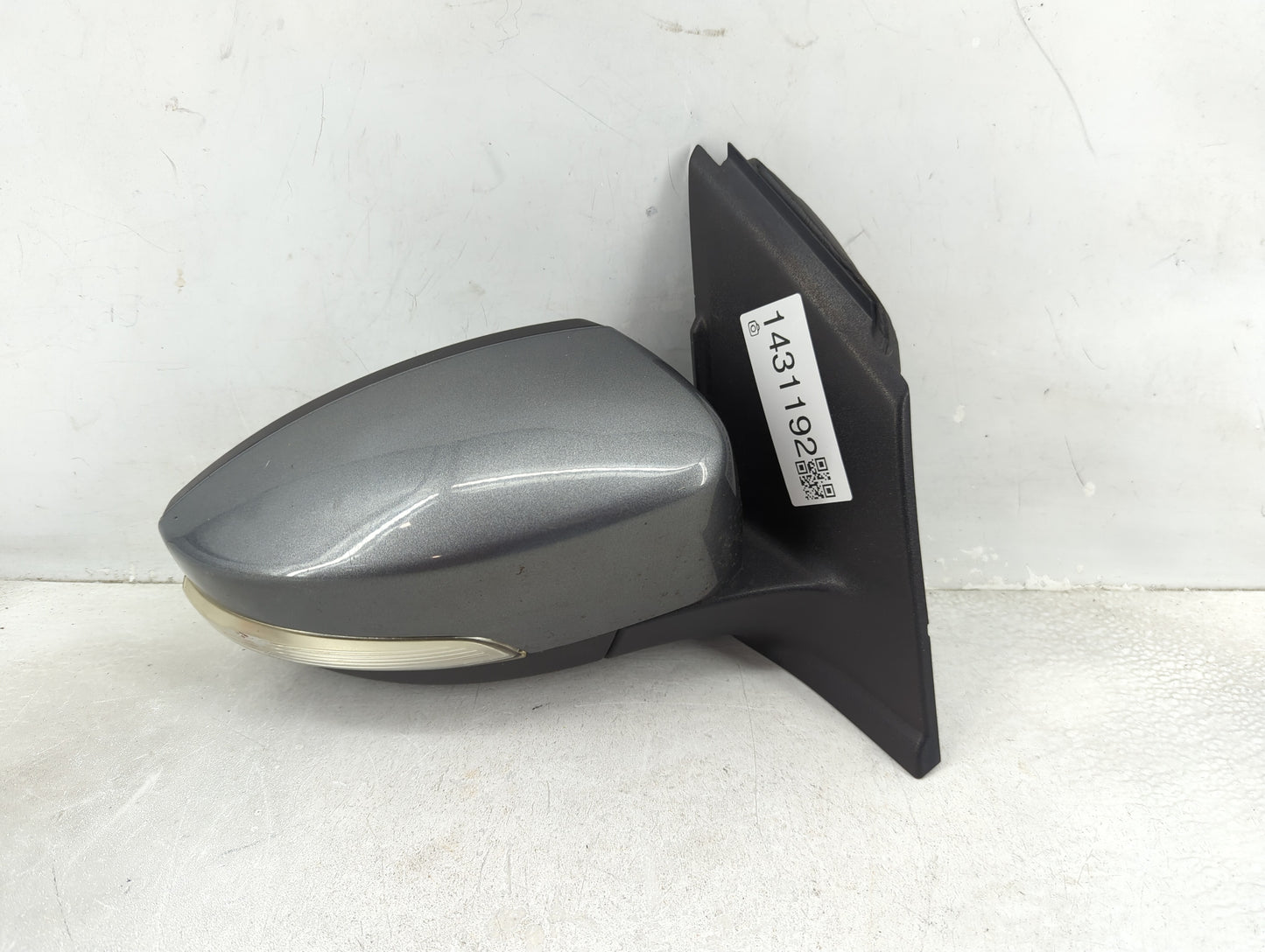 2013-2016 Ford Escape Passenger Right Side View Power Door Mirror 1431192 - Oemusedautoparts1.com