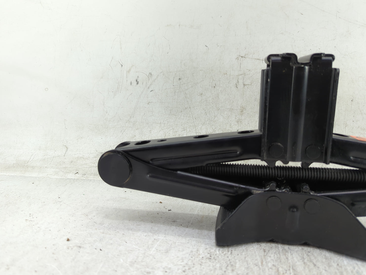 2014 Ford Escape Spare Scissor Car Jack 1431553 - Oemusedautoparts1.com