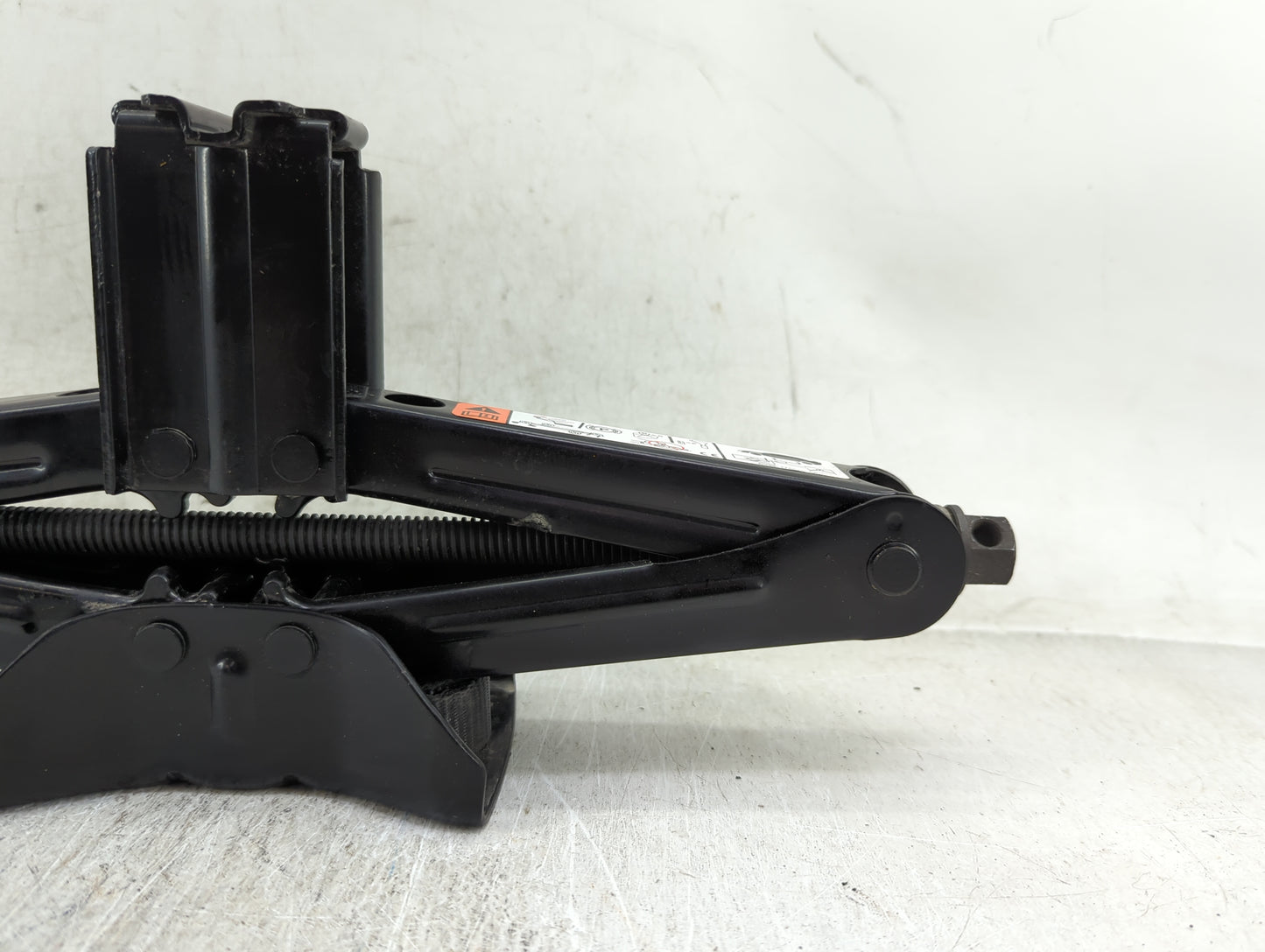 2014 Ford Escape Spare Scissor Car Jack 1431553 - Oemusedautoparts1.com