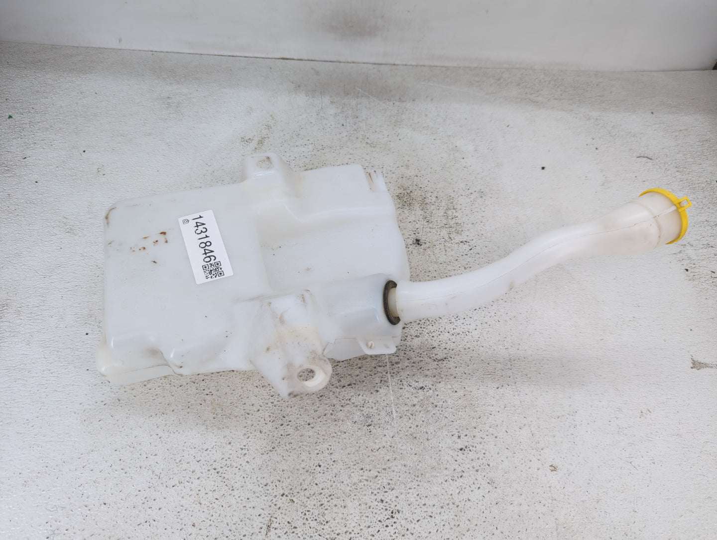 2013-2014 Ford Escape Windshield Washer Fluid Reservoir Bottle Oem - Oemusedautoparts1.com