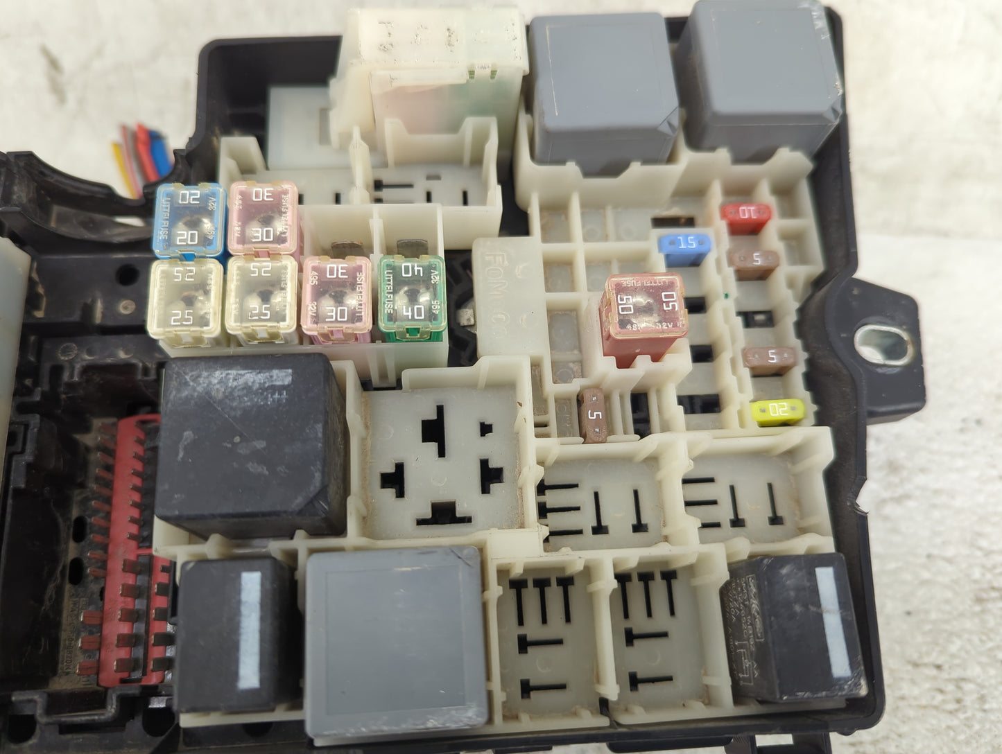 2013-2016 Ford Escape Fusebox Fuse Box Panel Relay Module P/N:AV6T-14A067-AC Fits Fits 2013 2014 2015 2016 OEM Used Auto Par