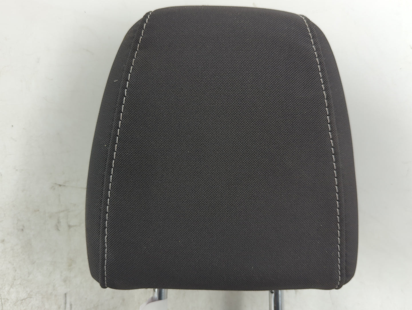 2013-2015 Ford Escape Headrest Head Rest Front Driver Seat Black - Oemusedautoparts1.com