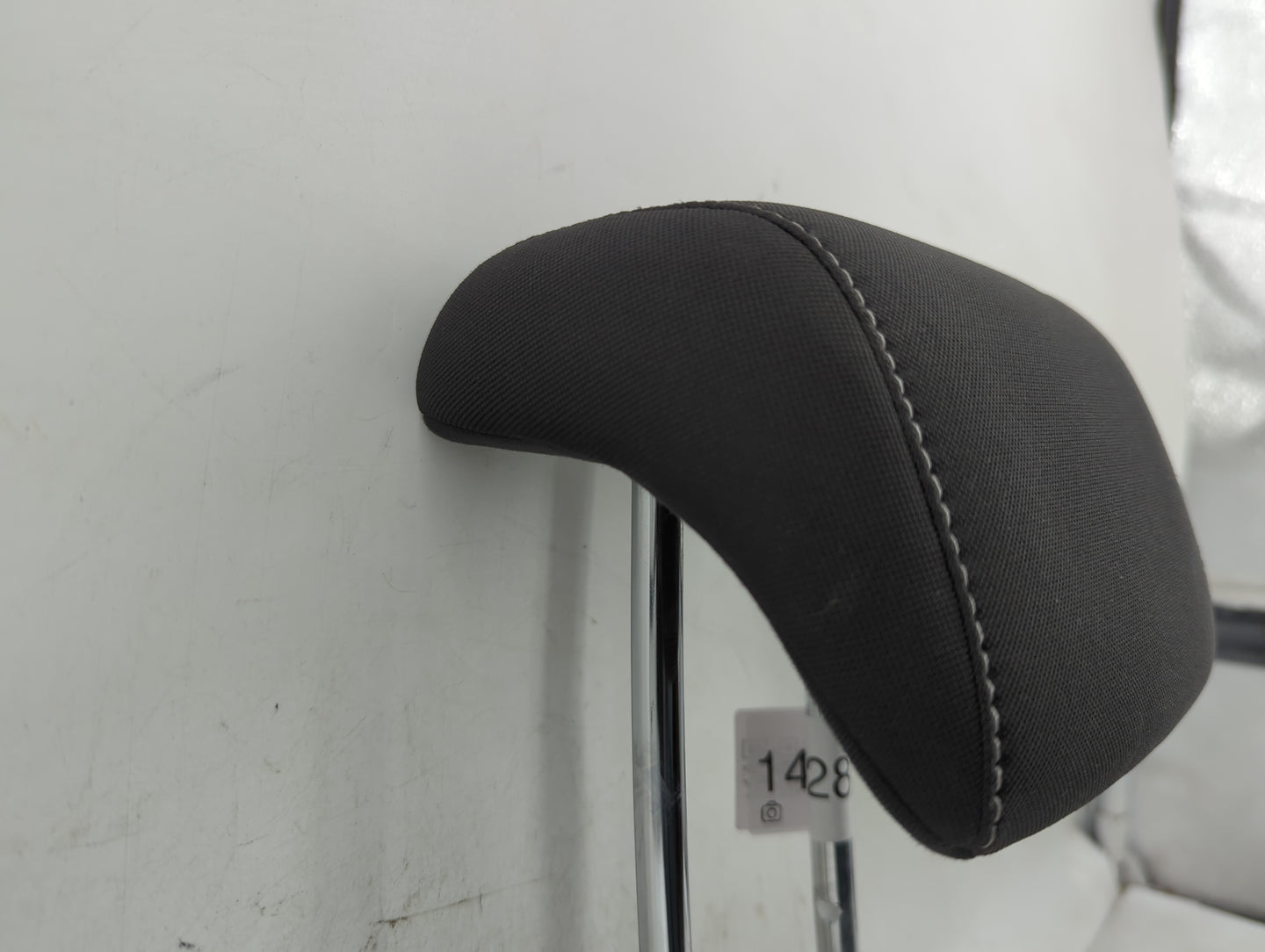 2013-2015 Ford Escape Headrest Head Rest Front Driver Seat Black - Oemusedautoparts1.com