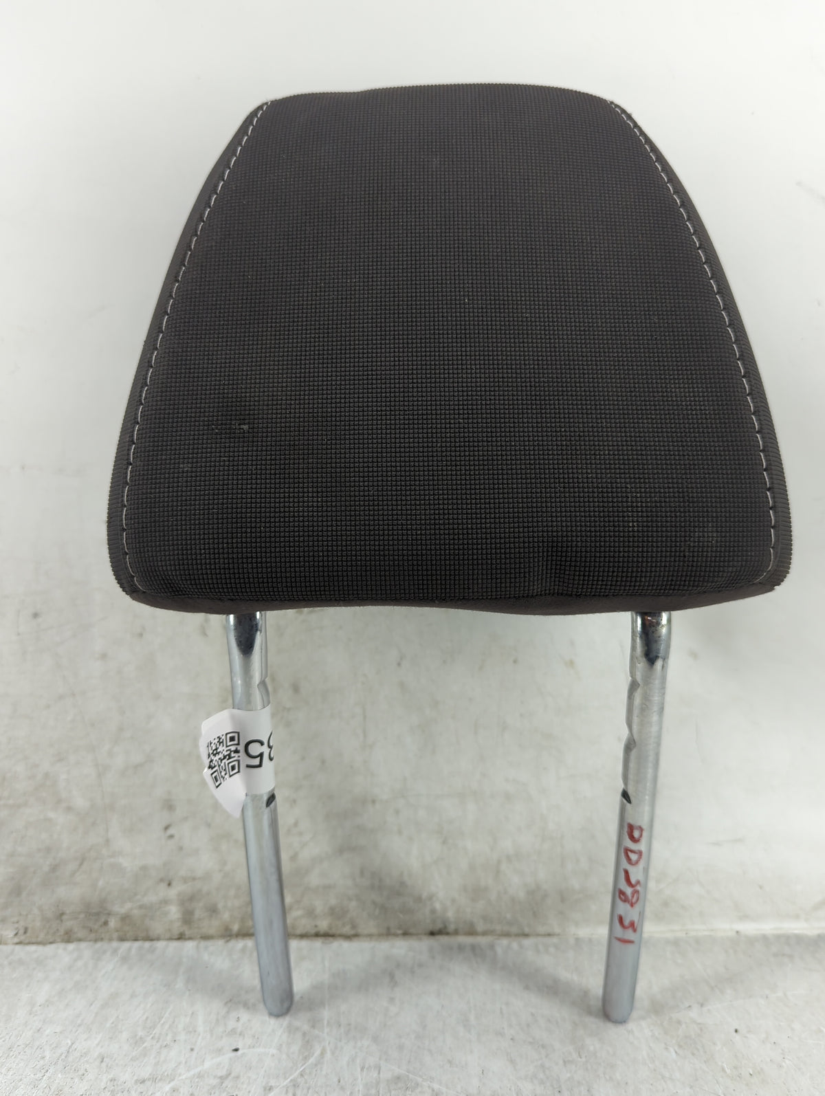 2013-2015 Ford Escape Headrest Head Rest Front Driver Seat Black 1432835 - Oemusedautoparts1.com