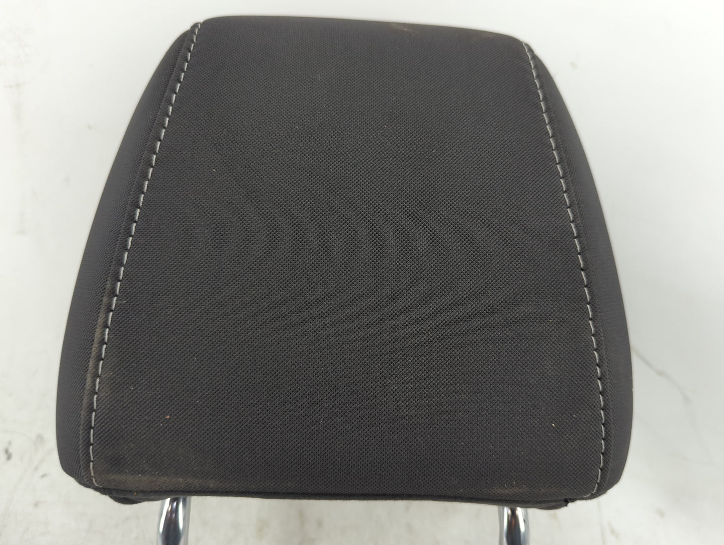 2013-2015 Ford Escape Headrest Head Rest Front Driver Seat Black - Oemusedautoparts1.com