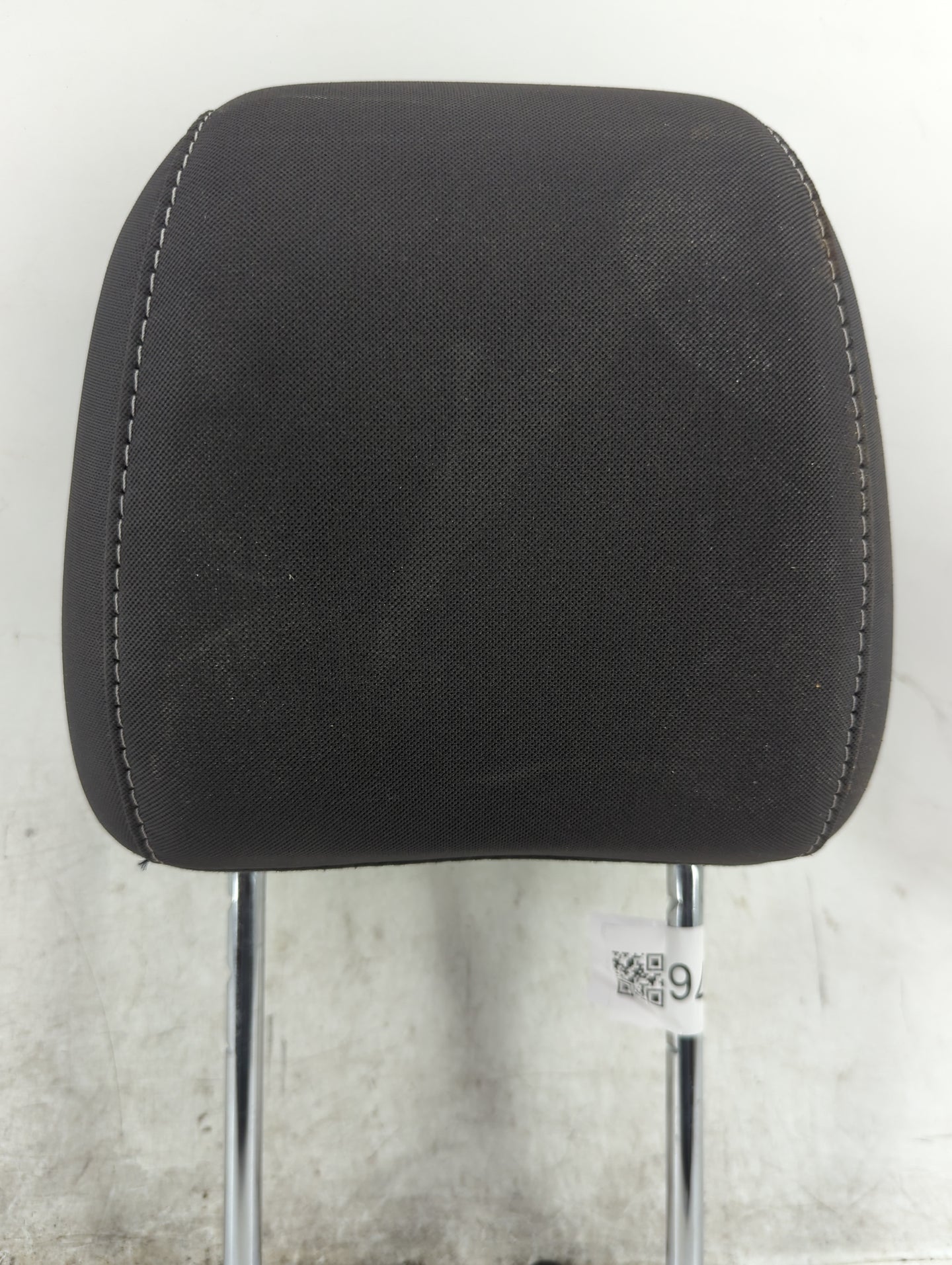 2013-2015 Ford Escape Headrest Head Rest Front Driver Seat Black - Oemusedautoparts1.com
