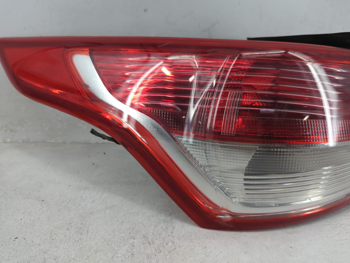 2013-2016 Ford Escape Tail Light Assembly Driver Left OEM Fits Fits 2013 2014 2015 2016 OEM Used Auto Parts - Oemusedautopar