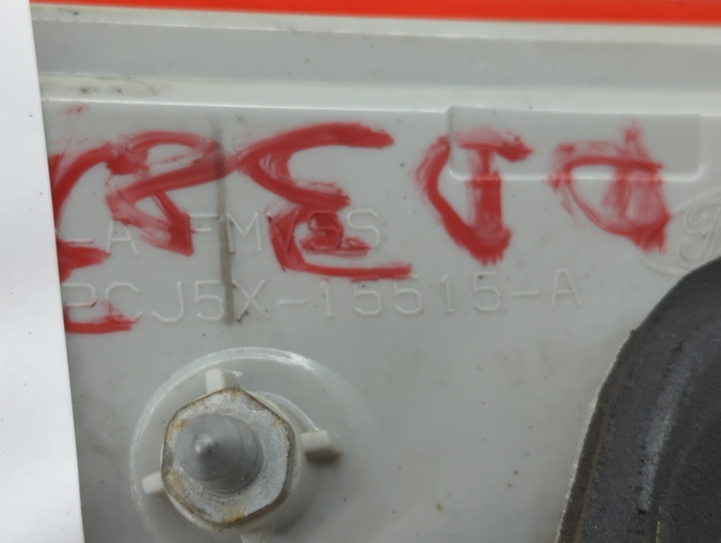 2013-2016 Ford Escape Tail Light Assembly Passenger Right OEM P/N:CJ5X-15515-A Fits Fits 2013 2014 2015 2016 OEM Used Auto P