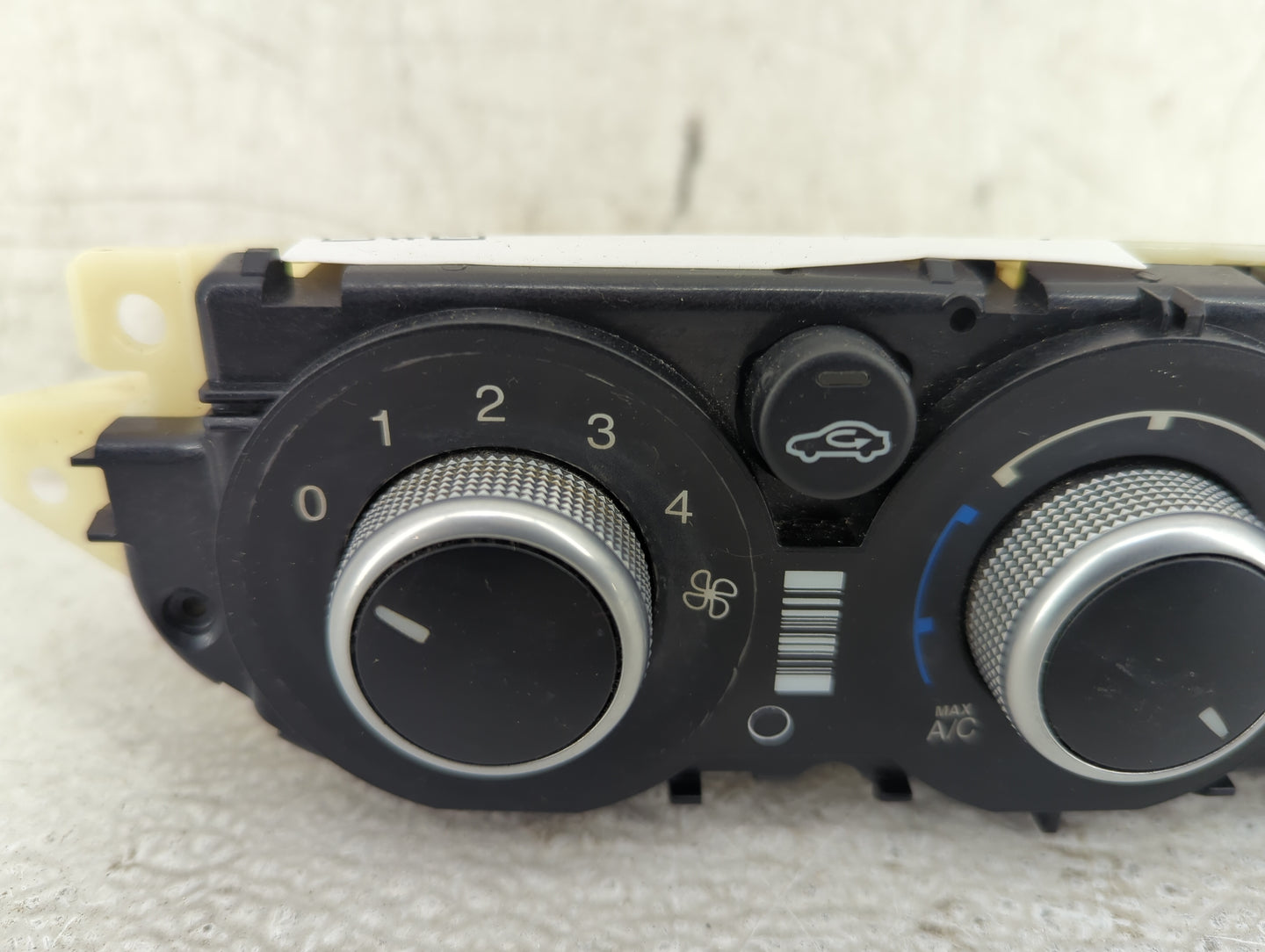 2013-2016 Ford Escape Climate Control Module Temperature AC/Heater Replacement P/N:CJ5T-19980-CK FD-CJ5T-13112621-0068 Fits 