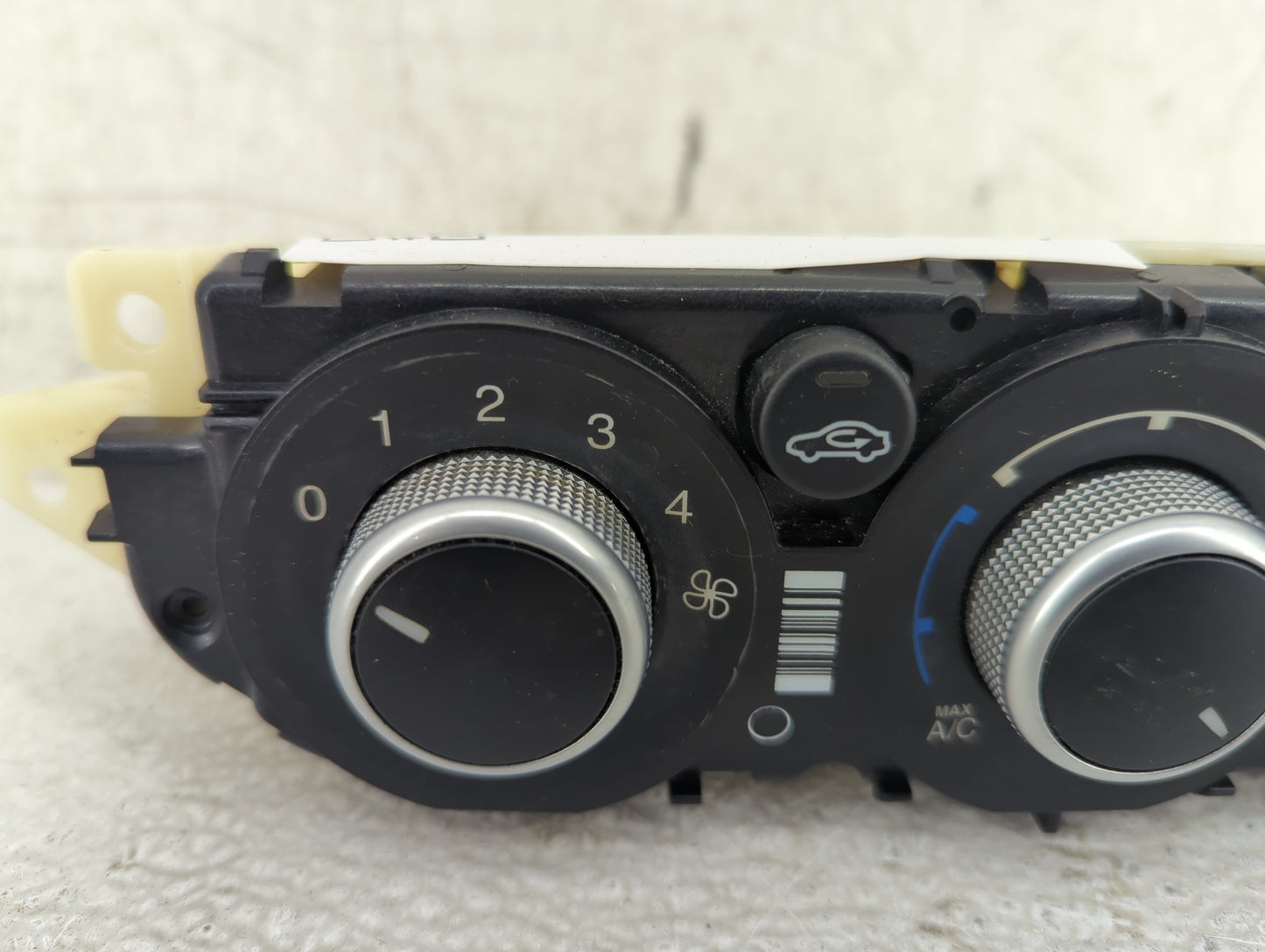 2013-2016 Ford Escape Climate Control Module Temperature AC/Heater Replacement P/N:CJ5T-19980-CK FD-CJ5T-13112621-0068 Fits 