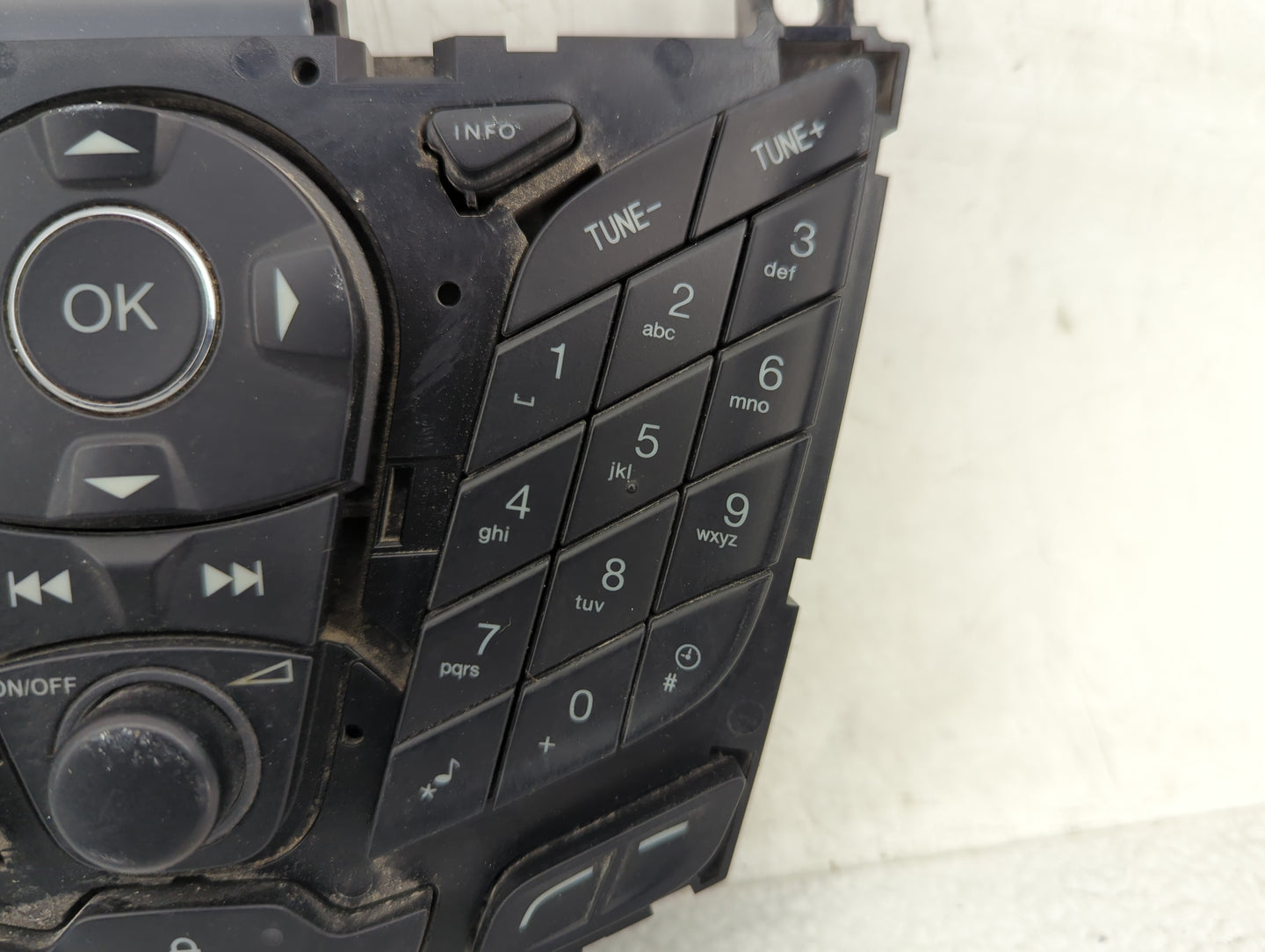 2013-2016 Ford Escape Radio Control Panel - Oemusedautoparts1.com