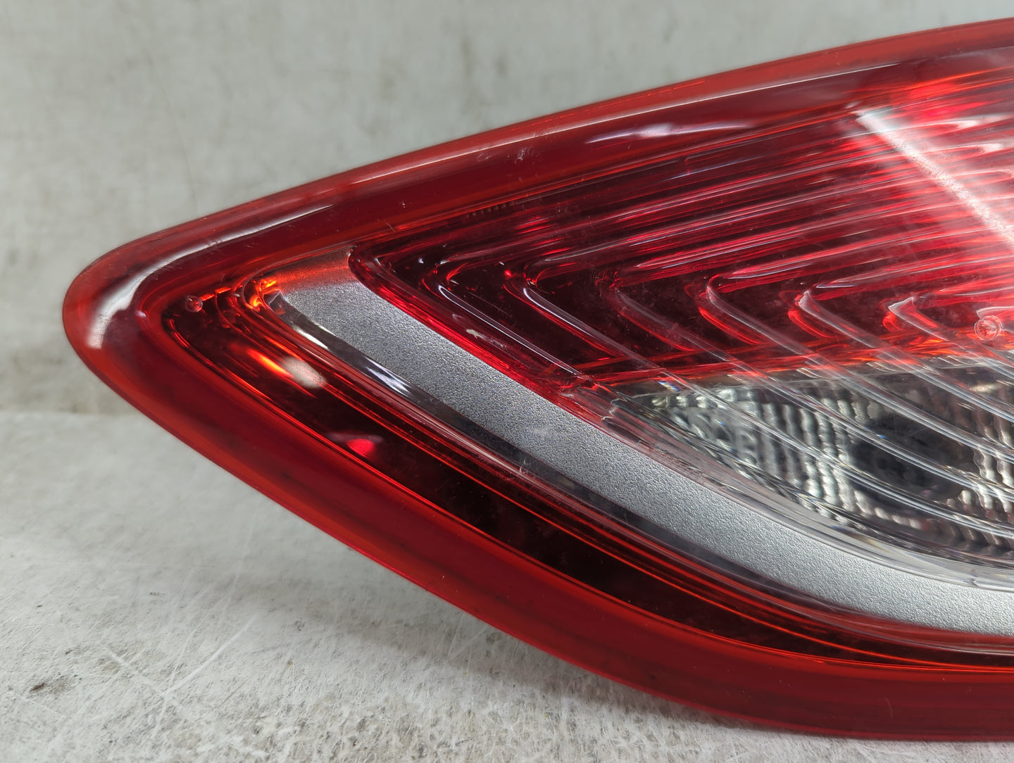 2013-2016 Ford Escape Tail Light Assembly Passenger Right OEM P/N:CJ5X-15515-A Fits Fits 2013 2014 2015 2016 OEM Used Auto P
