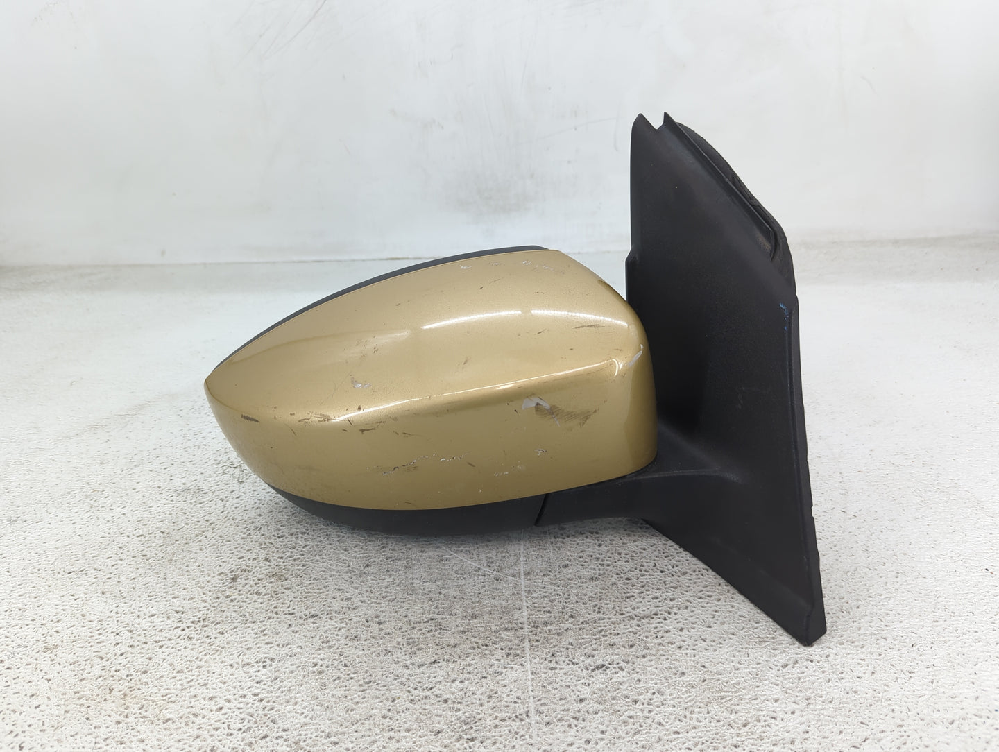 2013-2016 Ford Escape Passenger Side View Mirror - Right Door Mirror OEM Used - Oemusedautoparts1.com