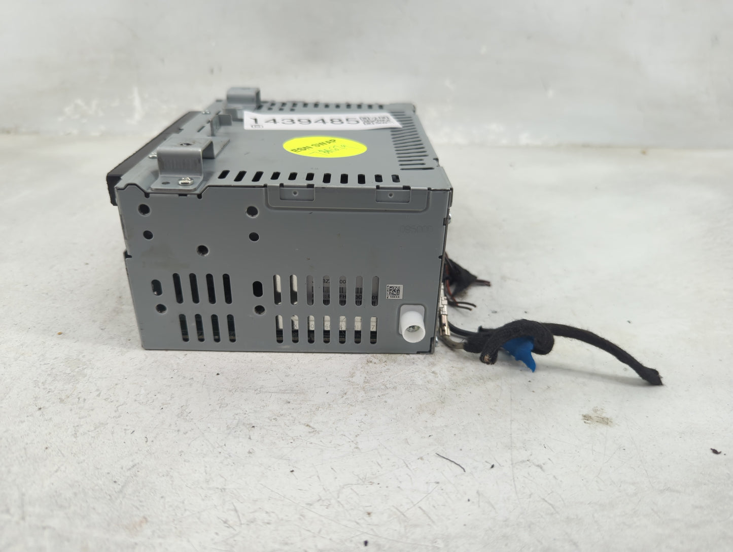 2013-2015 Ford Escape Radio AM FM Cd Player Receiver Replacement Fits Fits 2013 2014 2015 OEM Used Auto Parts - Oemusedautop