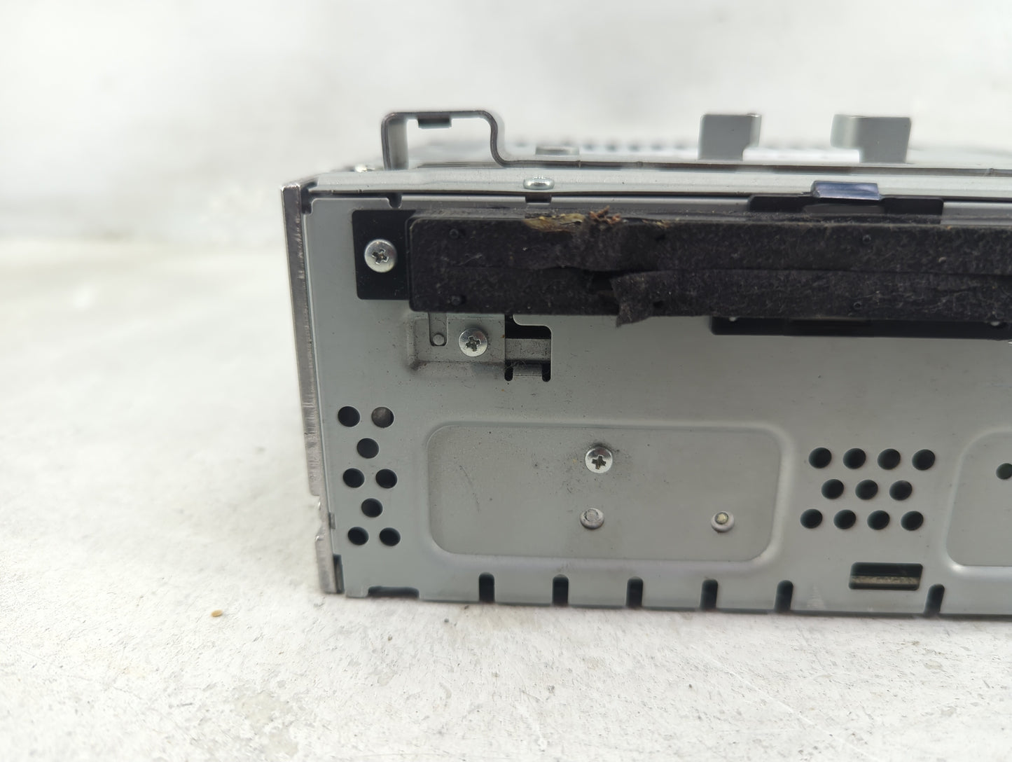 2013-2015 Ford Escape Radio AM FM Cd Player Receiver Replacement P/N:CJ5T-19C107-AE Fits Fits 2013 2014 2015 OEM Used Auto P