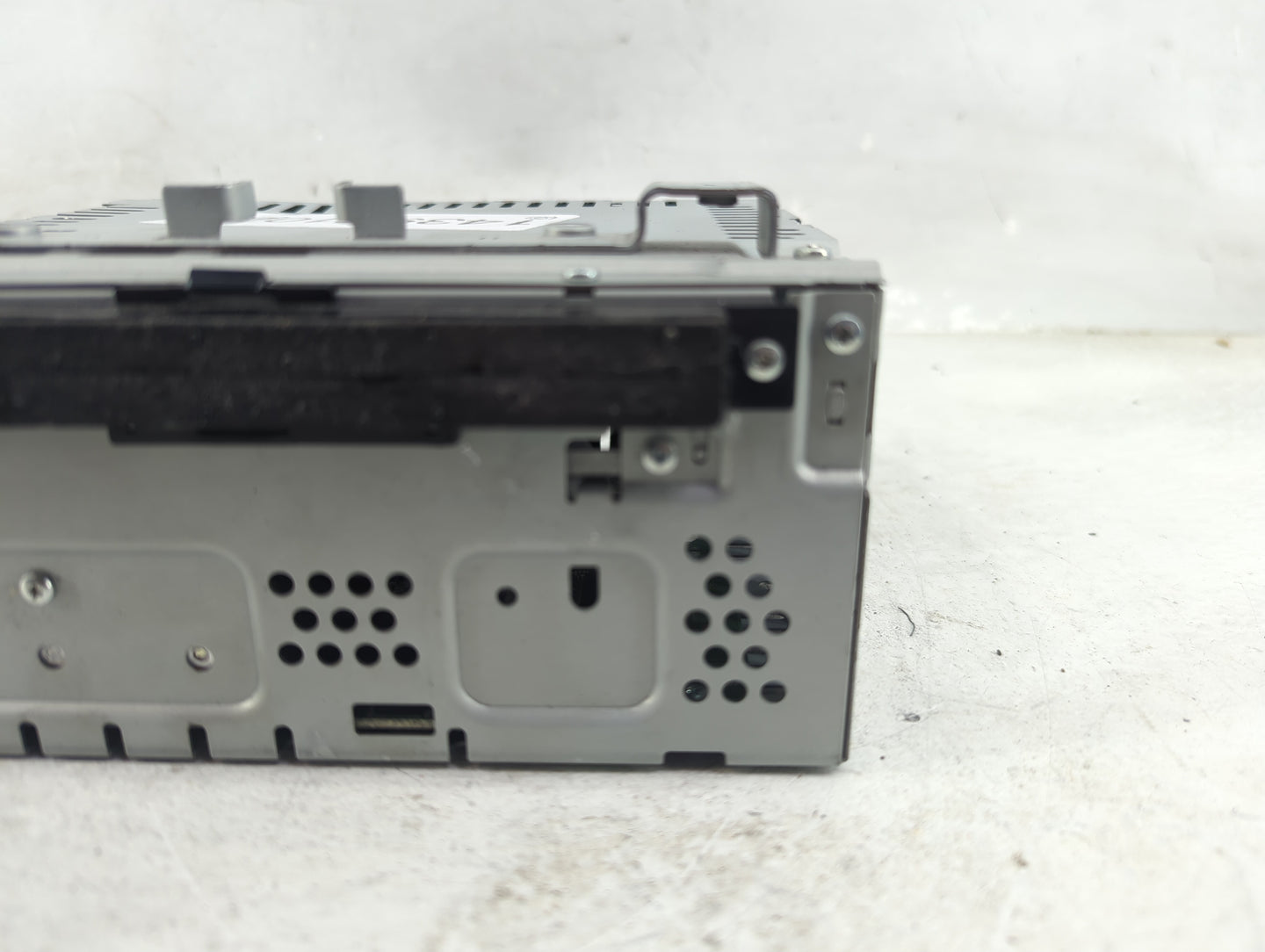 2013-2015 Ford Escape Radio AM FM Cd Player Receiver Replacement P/N:CJ5T-19C107-AE Fits Fits 2013 2014 2015 OEM Used Auto P