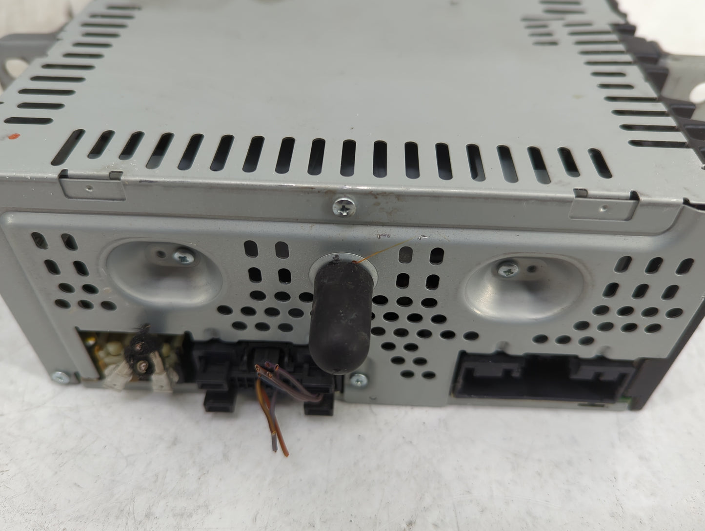 2013-2015 Ford Escape Radio AM FM Cd Player Receiver Replacement P/N:CJ5T-19C107-DH Fits Fits 2013 2014 2015 OEM Used Auto P