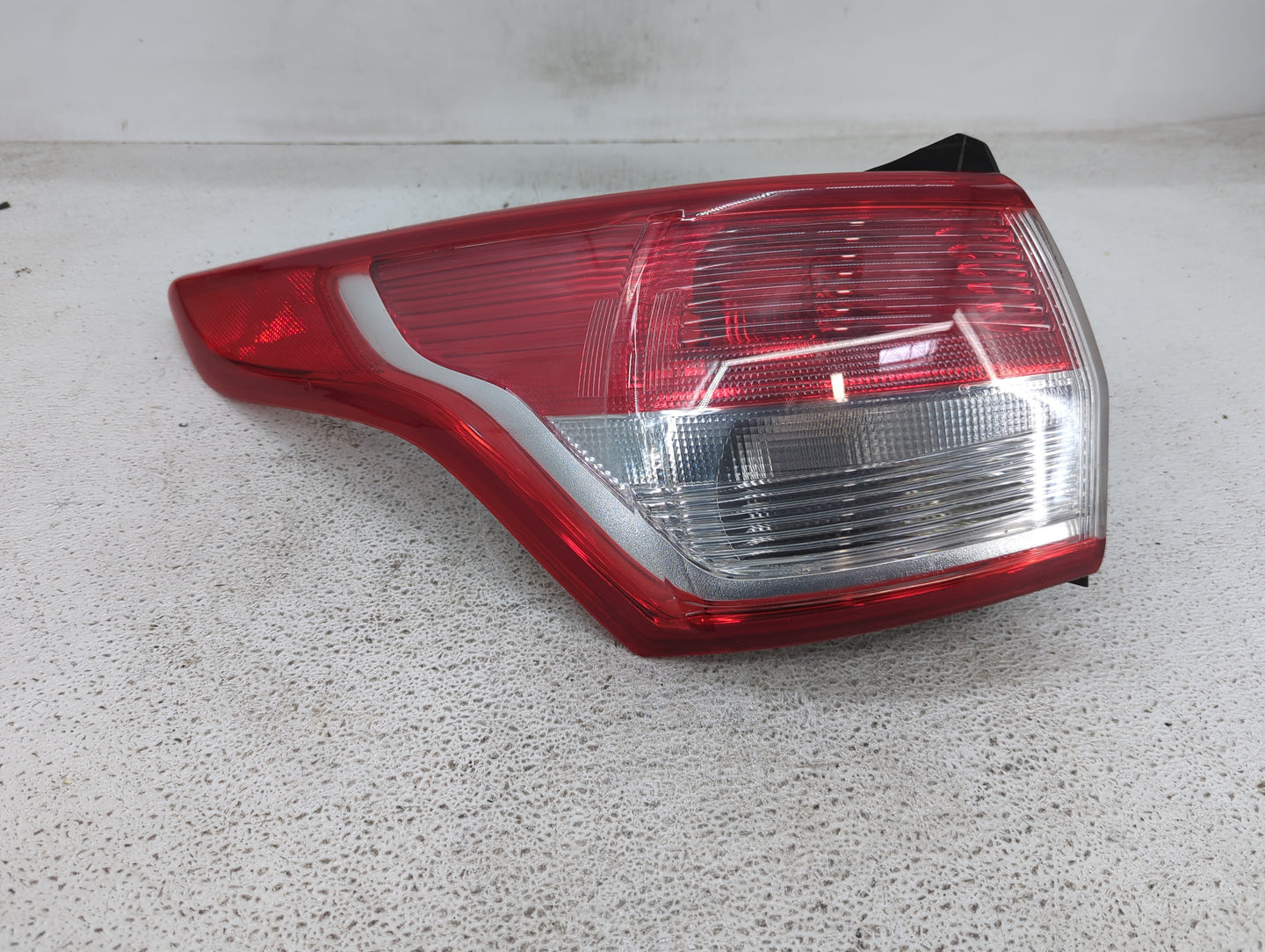 2013-2016 Ford Escape Tail Light Assembly Driver Left OEM Fits Fits 2013 2014 2015 2016 OEM Used Auto Parts - Oemusedautopar