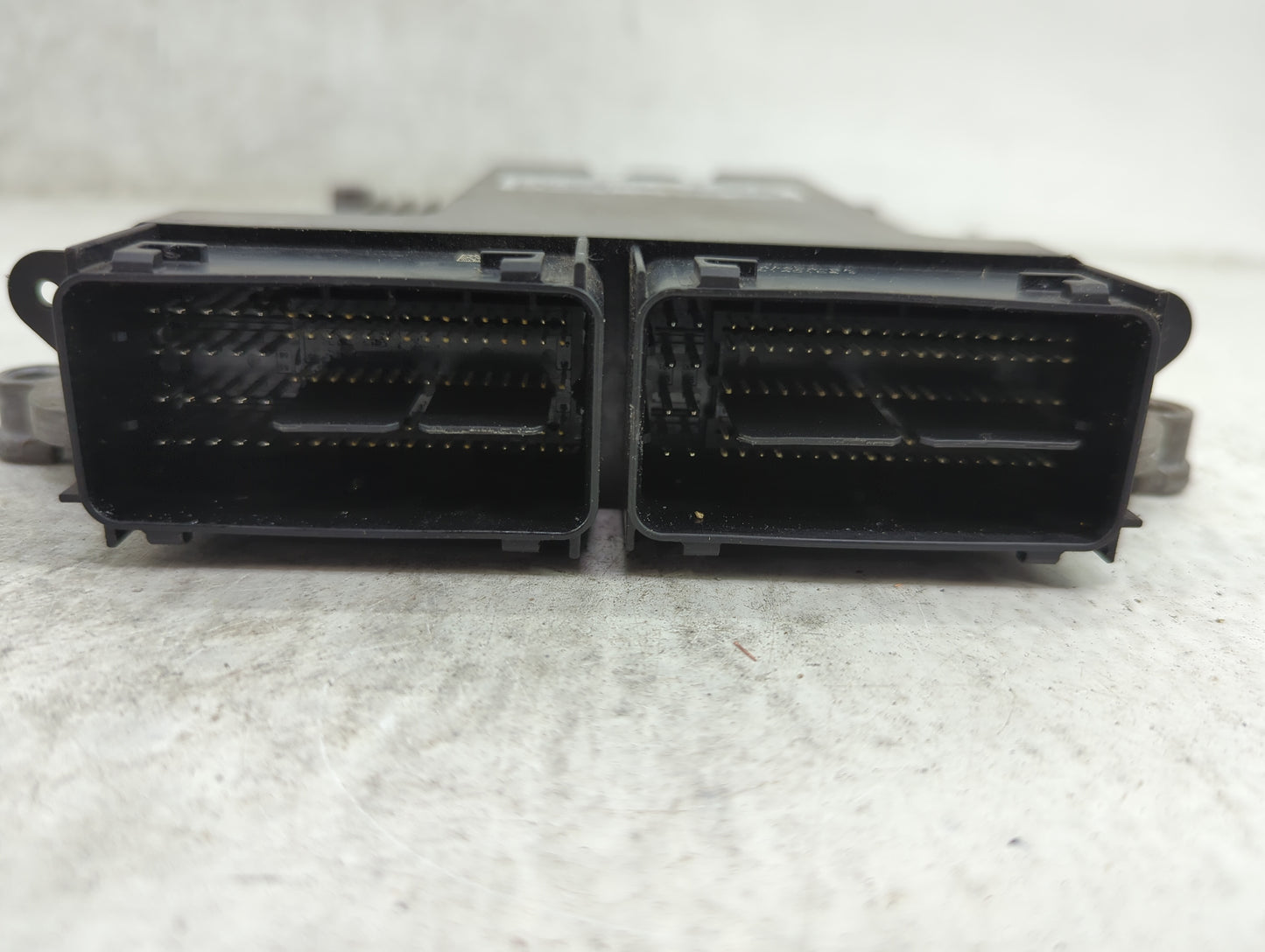 2014 Ford Escape PCM Engine Control Computer ECU ECM PCU OEM P/N:FJ5A-12A650-EC FJ5A-12B684-BA, 0261S12447, GU5T-14A624-BA F