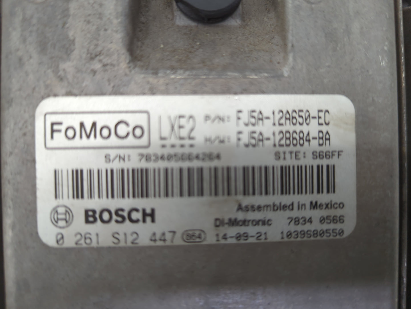2014 Ford Escape PCM Engine Control Computer ECU ECM PCU OEM P/N:FJ5A-12A650-EC FJ5A-12B684-BA, 0261S12447, GU5T-14A624-BA F