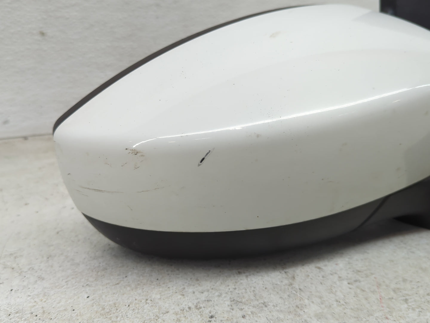 2013-2016 Ford Escape Passenger Side View Mirror - Right Door Mirror OEM Used - Oemusedautoparts1.com