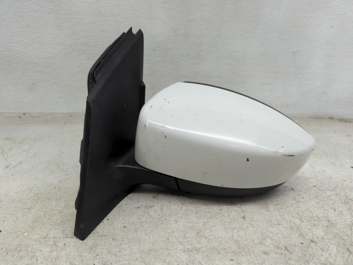 2013-2016 Ford Escape Driver Side View Mirror - Left Door Mirror OEM Used - Oemusedautoparts1.com