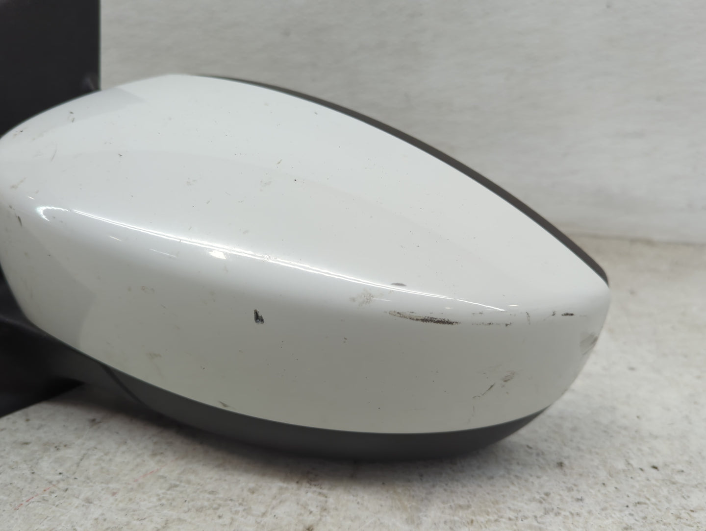 2013-2016 Ford Escape Driver Side View Mirror - Left Door Mirror OEM Used - Oemusedautoparts1.com