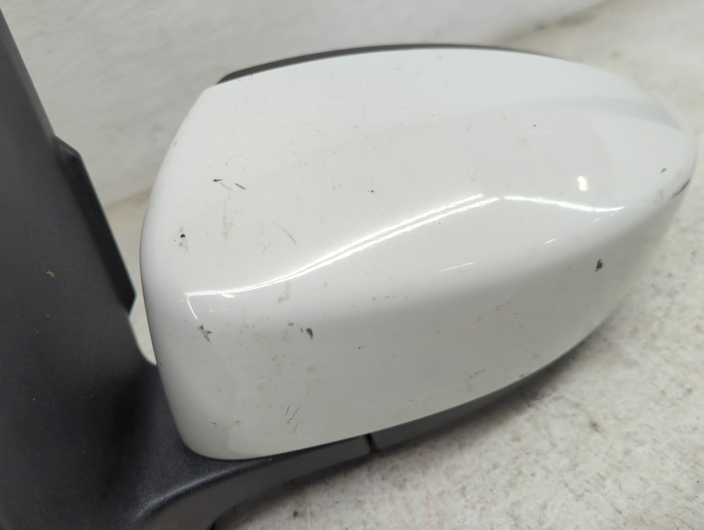 2013-2016 Ford Escape Driver Side View Mirror - Left Door Mirror OEM Used - Oemusedautoparts1.com