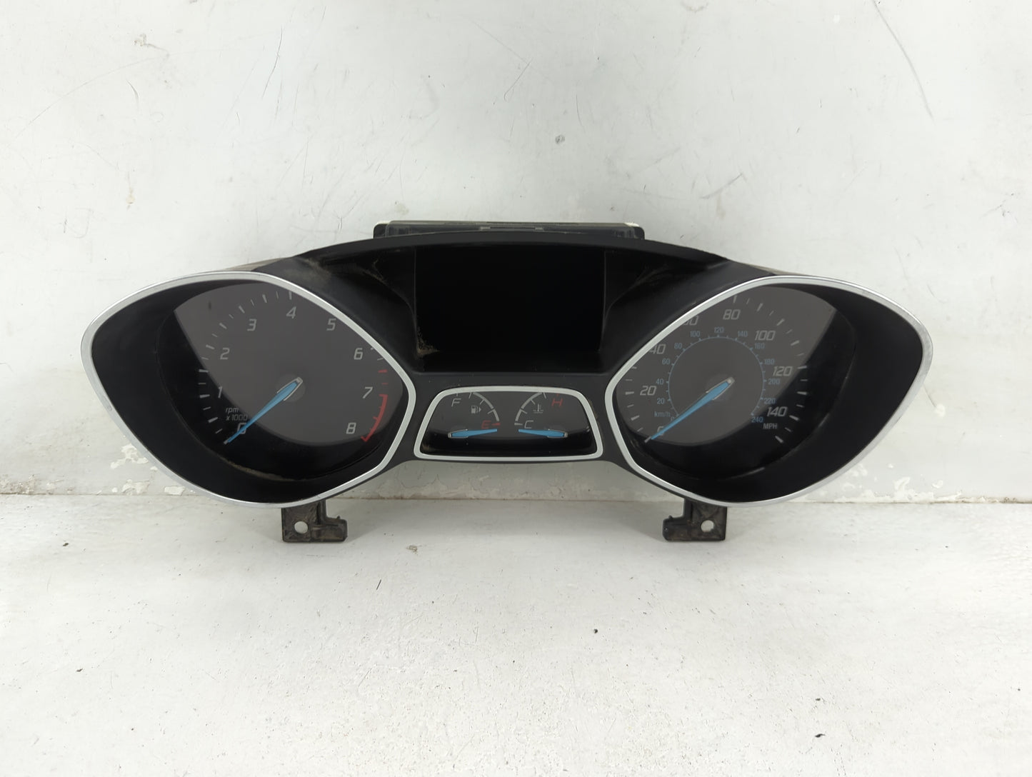 2014-2015 Ford Escape Instrument Cluster Speedometer Gauges P/N:DTHA35148B Fits Fits 2014 2015 OEM Used Auto Parts - Oemused