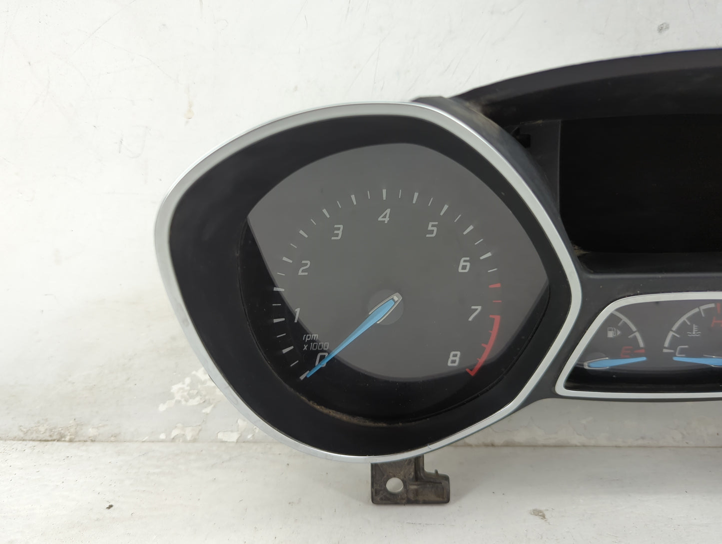 2014-2015 Ford Escape Instrument Cluster Speedometer Gauges P/N:DTHA35148B Fits Fits 2014 2015 OEM Used Auto Parts - Oemused