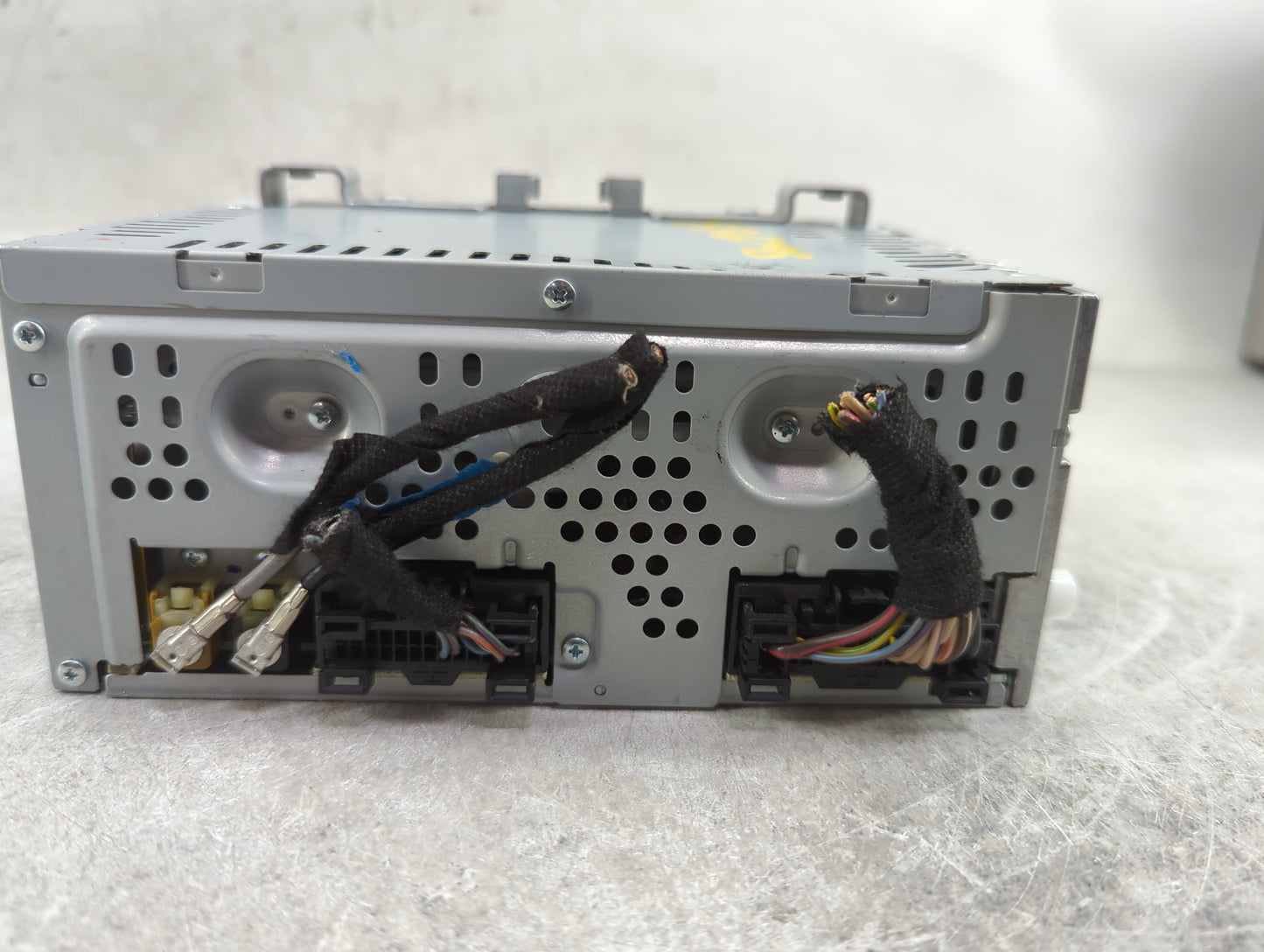2013-2015 Ford Escape Radio AM FM Cd Player Receiver Replacement P/N:CJ5T-19C107-BH Fits Fits 2013 2014 2015 OEM Used Auto P