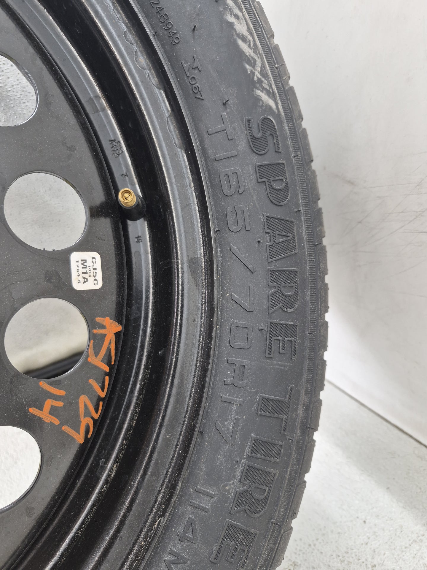 2013-2019 Ford Escape Spare Donut Tire Wheel Rim Oem 1461846 - Oemusedautoparts1.com