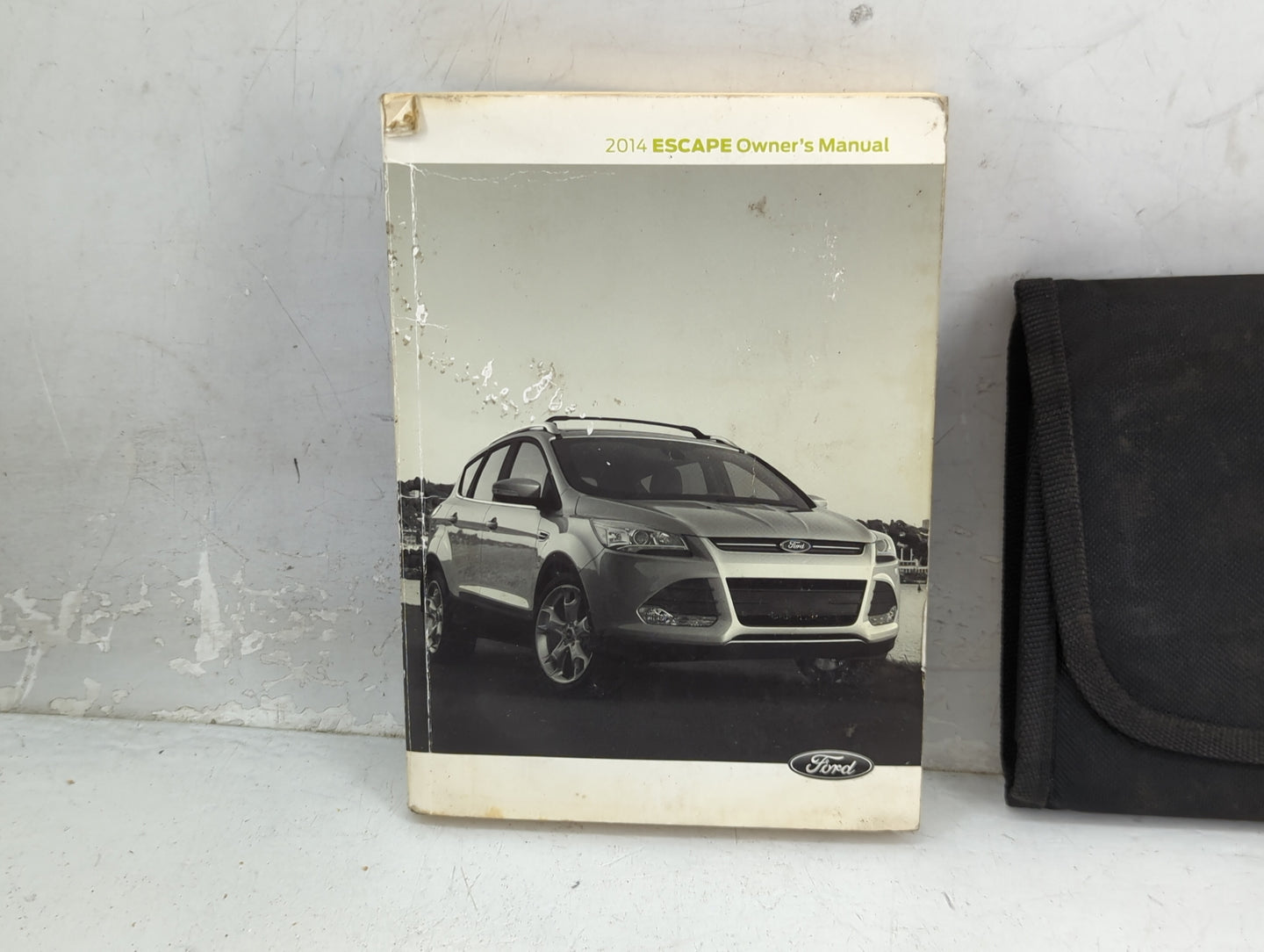 2014 Ford Escape Owners Manual Book Guide P/N:EJ5J19A321AB 2013080714534 OEM Used Auto Parts - Oemusedautoparts1.com