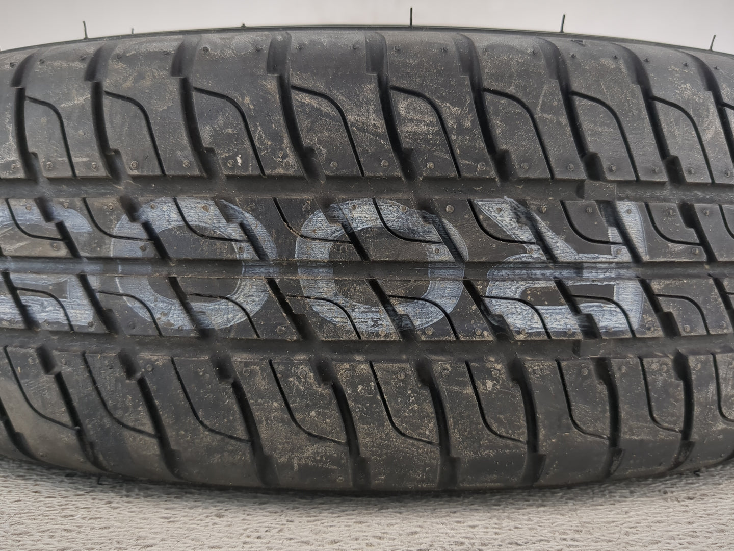 2013-2019 Ford Escape Spare Donut Tire Wheel Rim Oem 1462450 - Oemusedautoparts1.com
