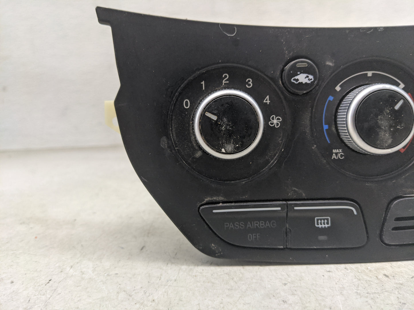 2013-2016 Ford Escape Climate Control Module Temperature AC/Heater Replacement P/N:CJ5T-19980-CK E1067439 Fits OEM Used Auto