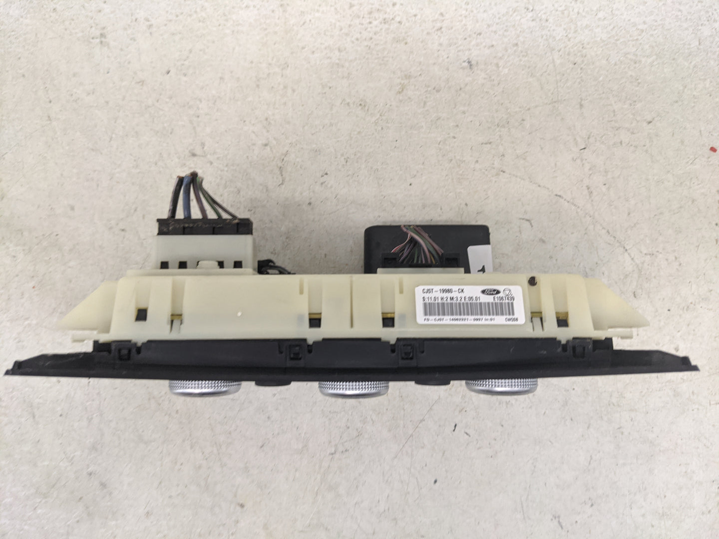2013-2016 Ford Escape Climate Control Module Temperature AC/Heater Replacement P/N:CJ5T-19980-CK E1067439 Fits OEM Used Auto