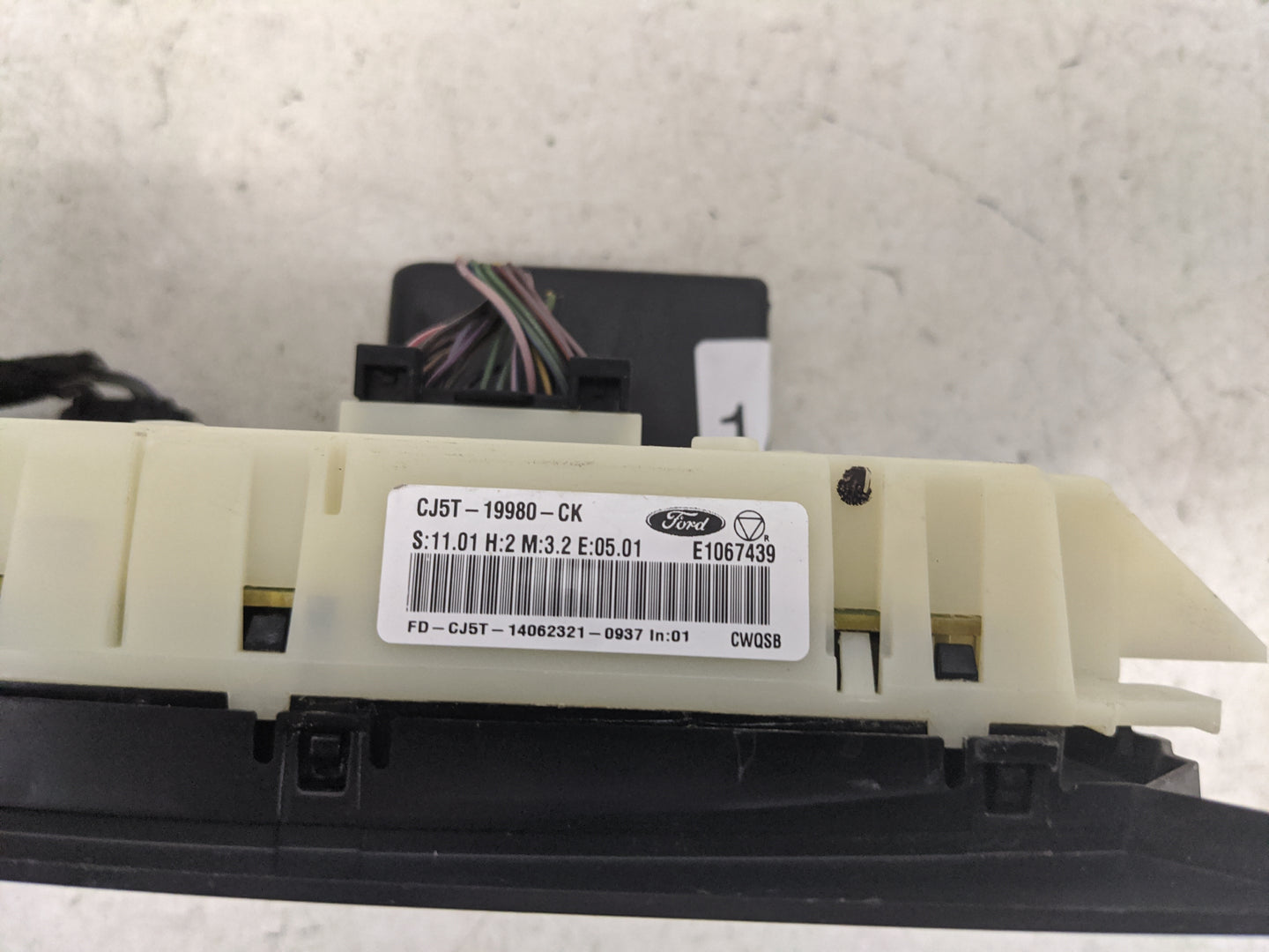 2013-2016 Ford Escape Climate Control Module Temperature AC/Heater Replacement P/N:CJ5T-19980-CK E1067439 Fits OEM Used Auto