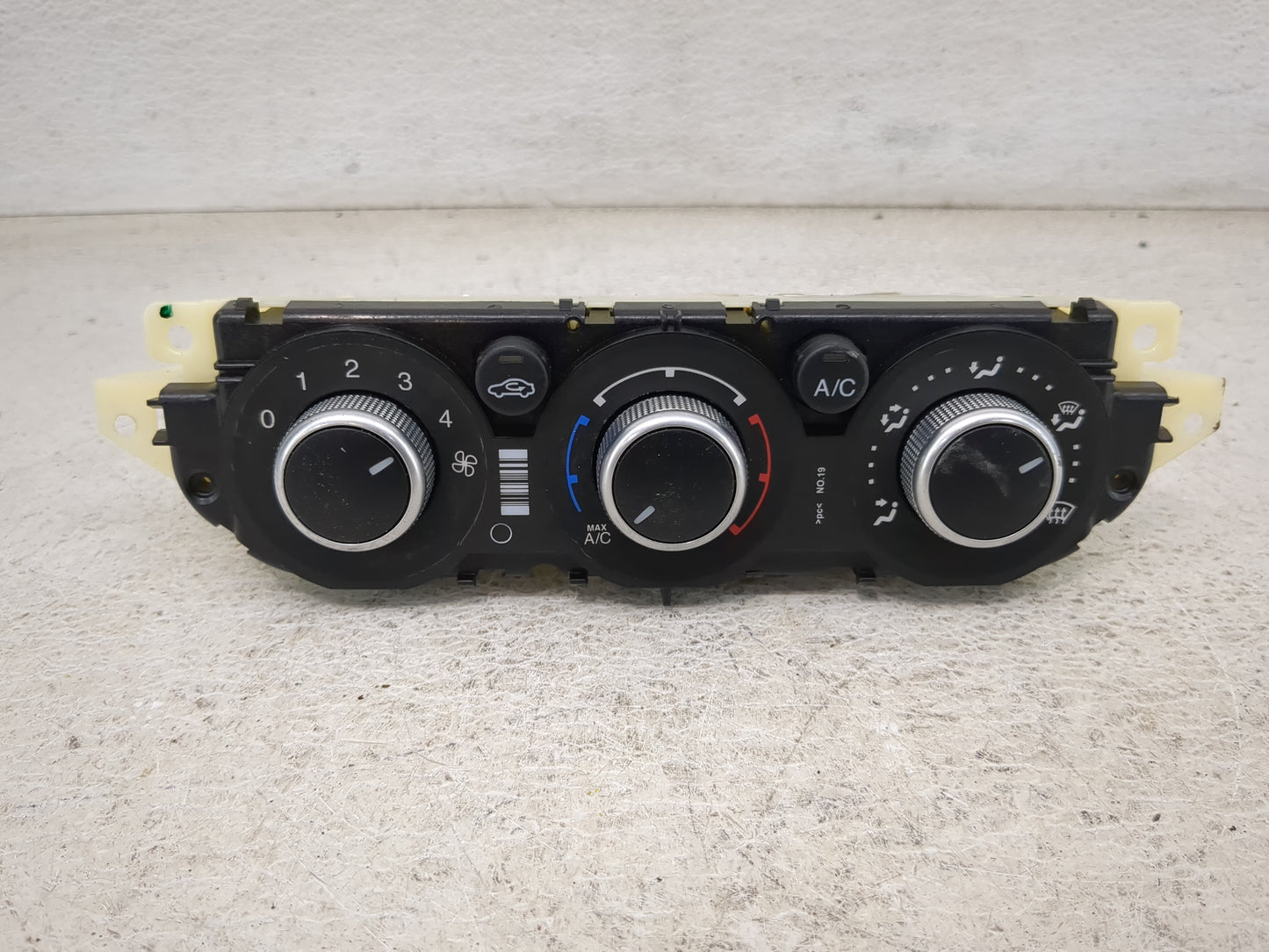 2013-2016 Ford Escape Climate Control Module Temperature AC/Heater Replacement P/N:CJ5T-19980-CK Fits Fits 2013 2014 2015 20