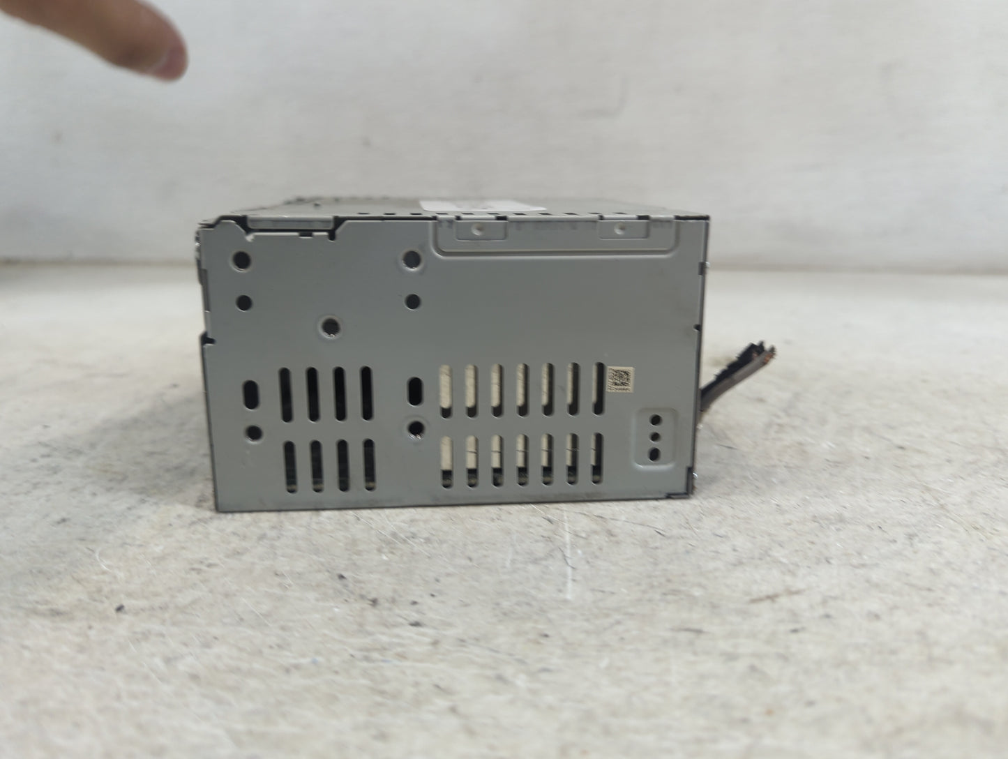 2013-2015 Ford Escape Radio AM FM Cd Player Receiver Replacement P/N:CJ5T-19C107-DH Fits Fits 2013 2014 2015 OEM Used Auto P