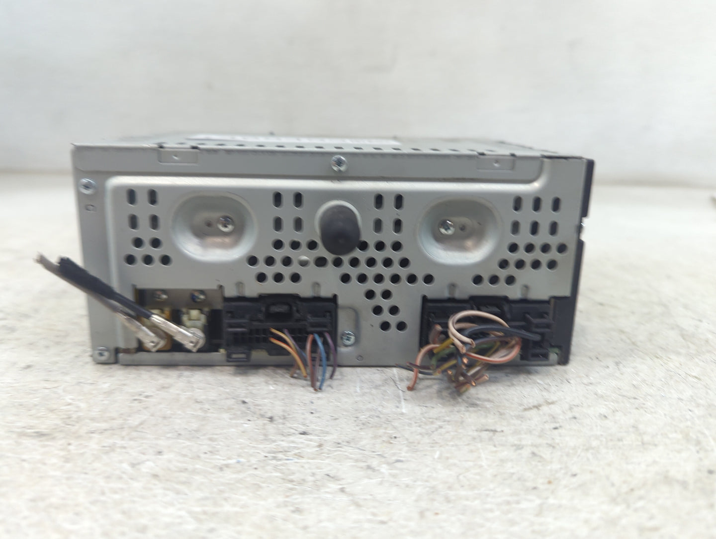 2013-2015 Ford Escape Radio AM FM Cd Player Receiver Replacement P/N:CJ5T-19C107-DH Fits Fits 2013 2014 2015 OEM Used Auto P