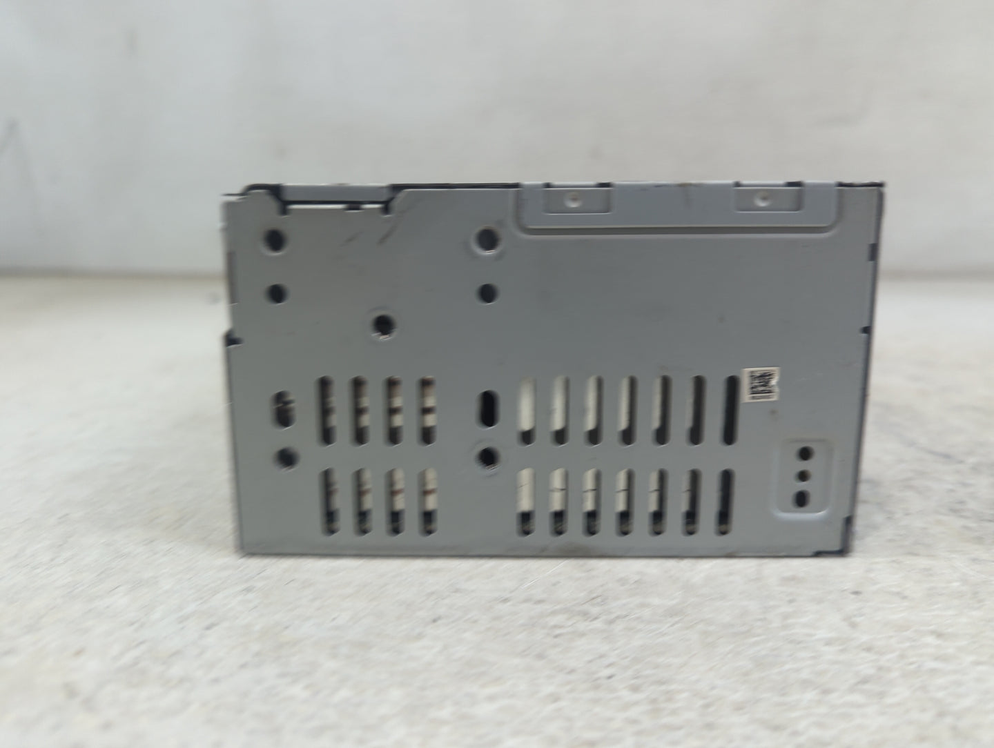 2013-2015 Ford Escape Radio AM FM Cd Player Receiver Replacement P/N:CJ5T-19C107-CJ Fits Fits 2013 2014 2015 OEM Used Auto P