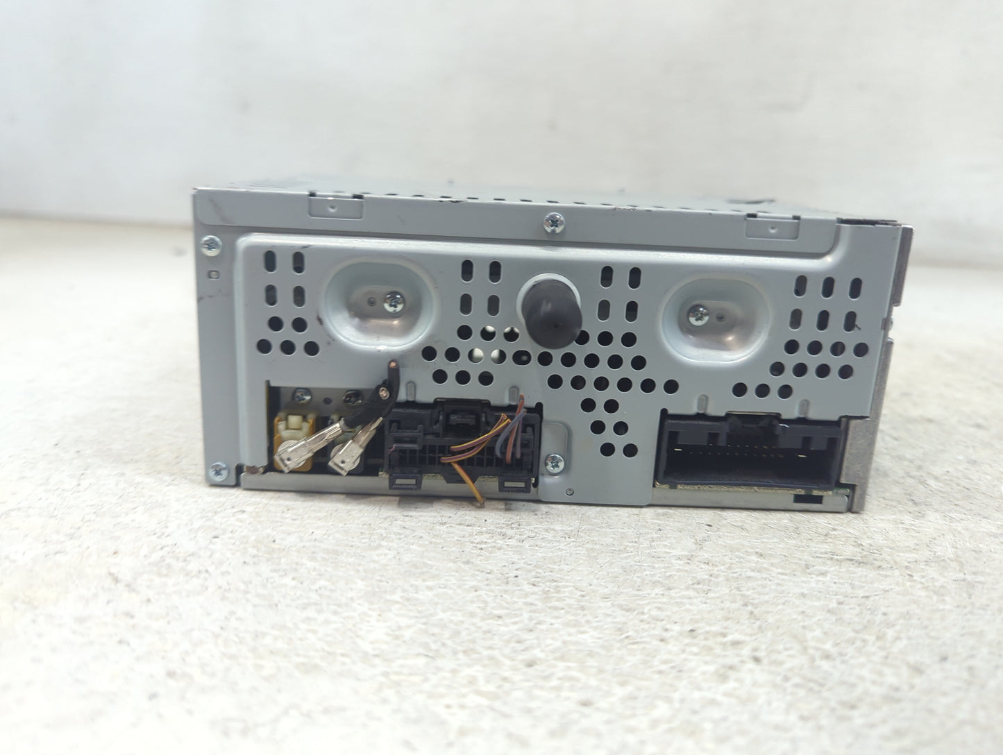 2013-2015 Ford Escape Radio AM FM Cd Player Receiver Replacement P/N:CJ5T-19C107-CJ Fits Fits 2013 2014 2015 OEM Used Auto P