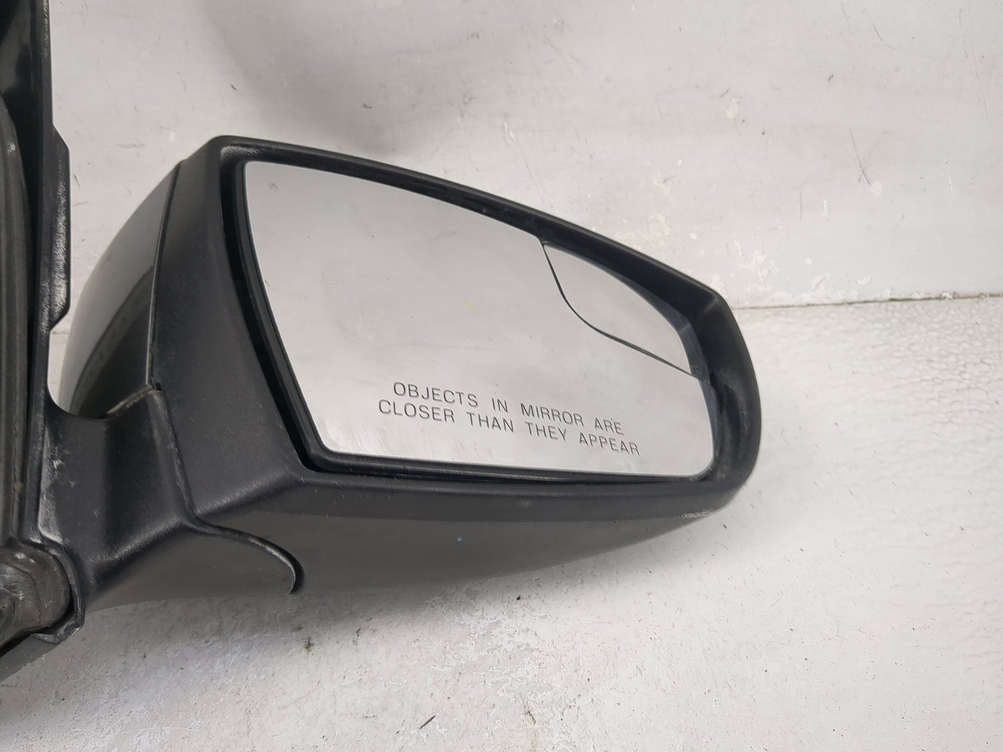 2013-2016 Ford Escape Passenger Side View Mirror - Right Door Mirror OEM Used - Oemusedautoparts1.com