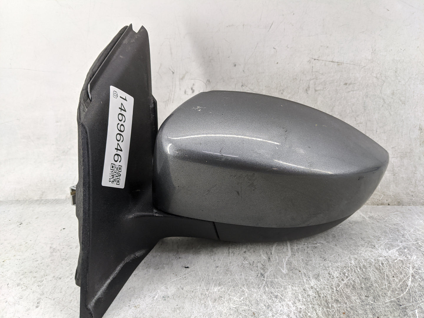 2013-2016 Ford Escape Driver Side View Mirror - Left Door Mirror OEM Used - Oemusedautoparts1.com
