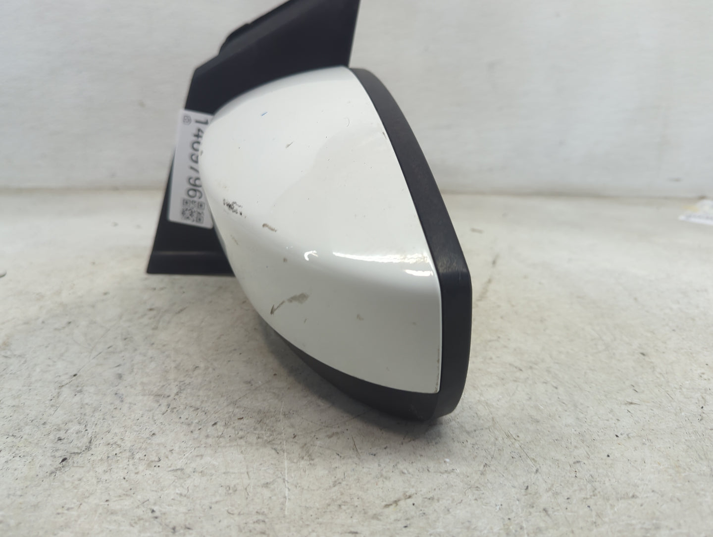 2013-2016 Ford Escape Driver Side View Mirror - Left Door Mirror OEM Used - Oemusedautoparts1.com