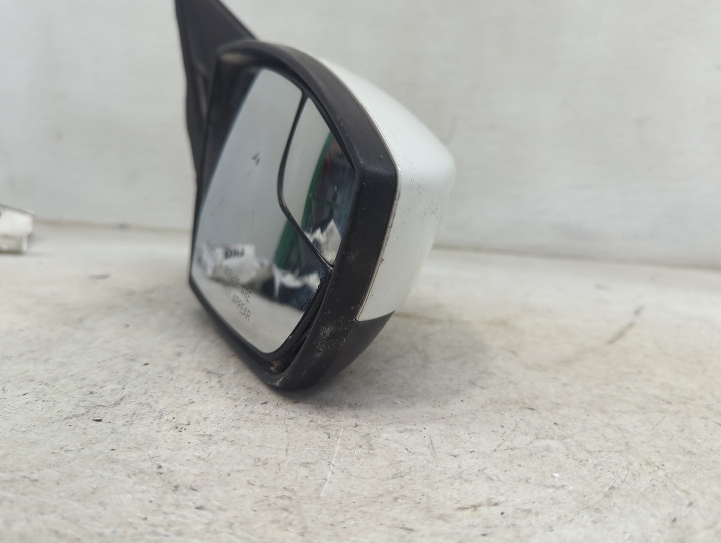 2013-2016 Ford Escape Passenger Side View Mirror - Right Door Mirror OEM Used - Oemusedautoparts1.com