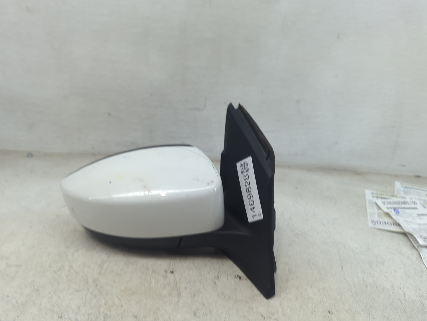 2013-2016 Ford Escape Passenger Side View Mirror - Right Door Mirror OEM Used - Oemusedautoparts1.com