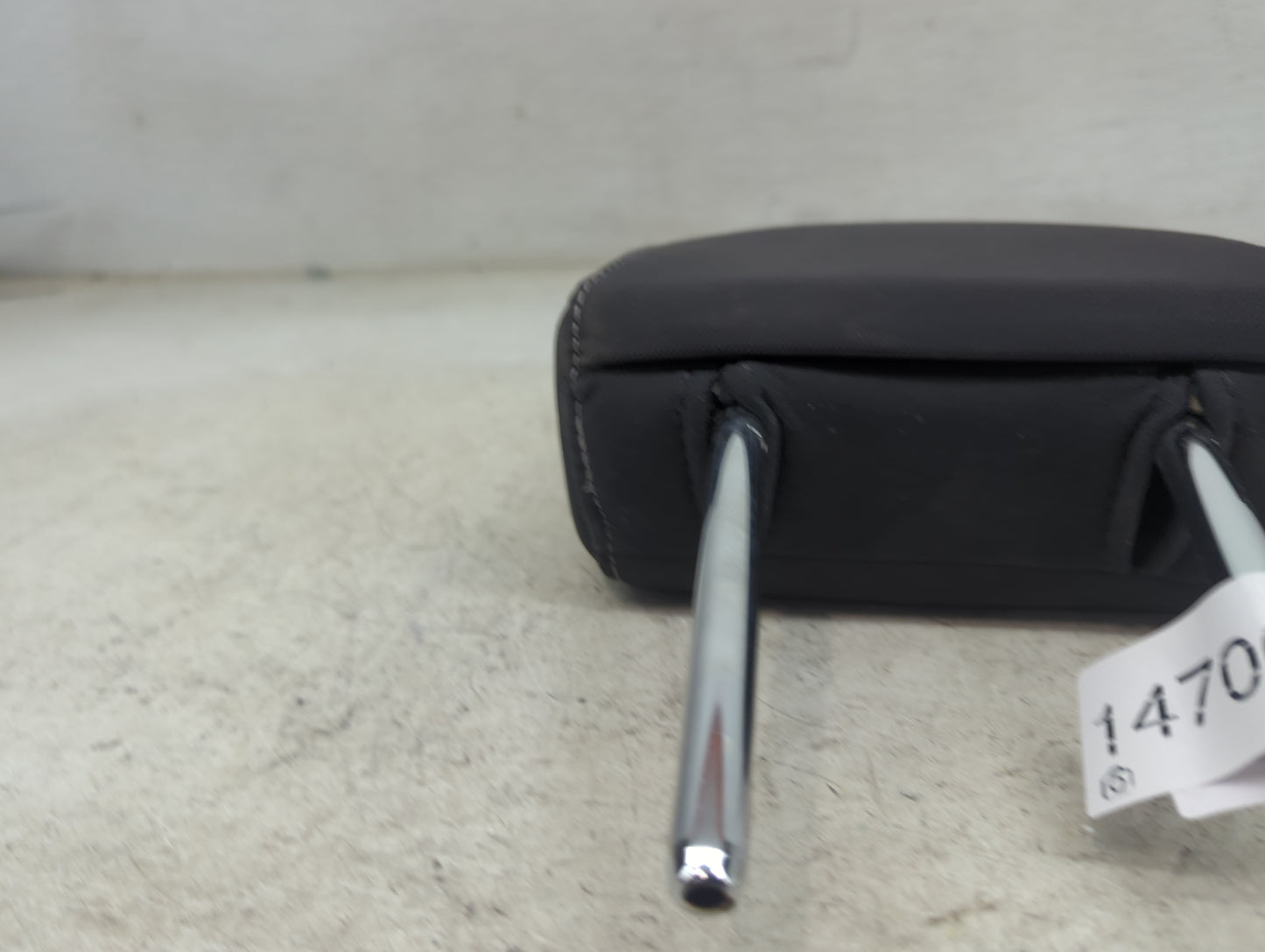 2013-2015 Ford Escape Headrest Head Rest Rear Seat Fits Fits 2013 2014 2015 OEM Used Auto Parts - Oemusedautoparts1.com